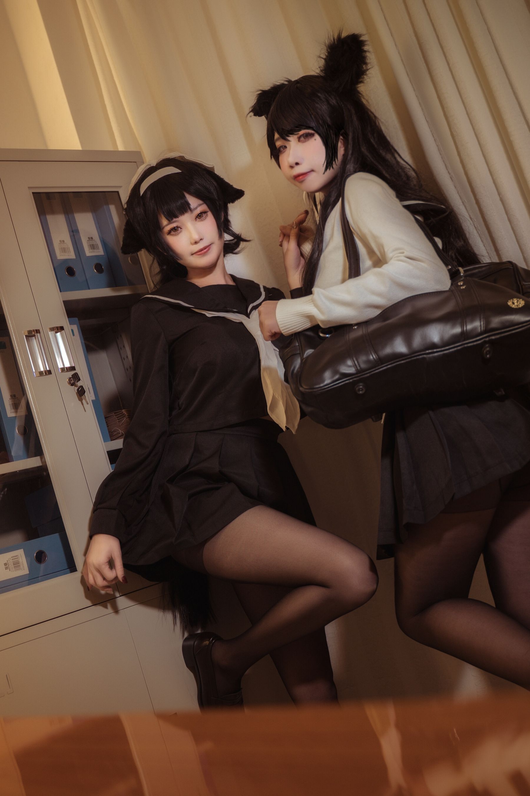 贞子蜜桃 – 碧蓝航线 爱宕高雄制服 [35P]