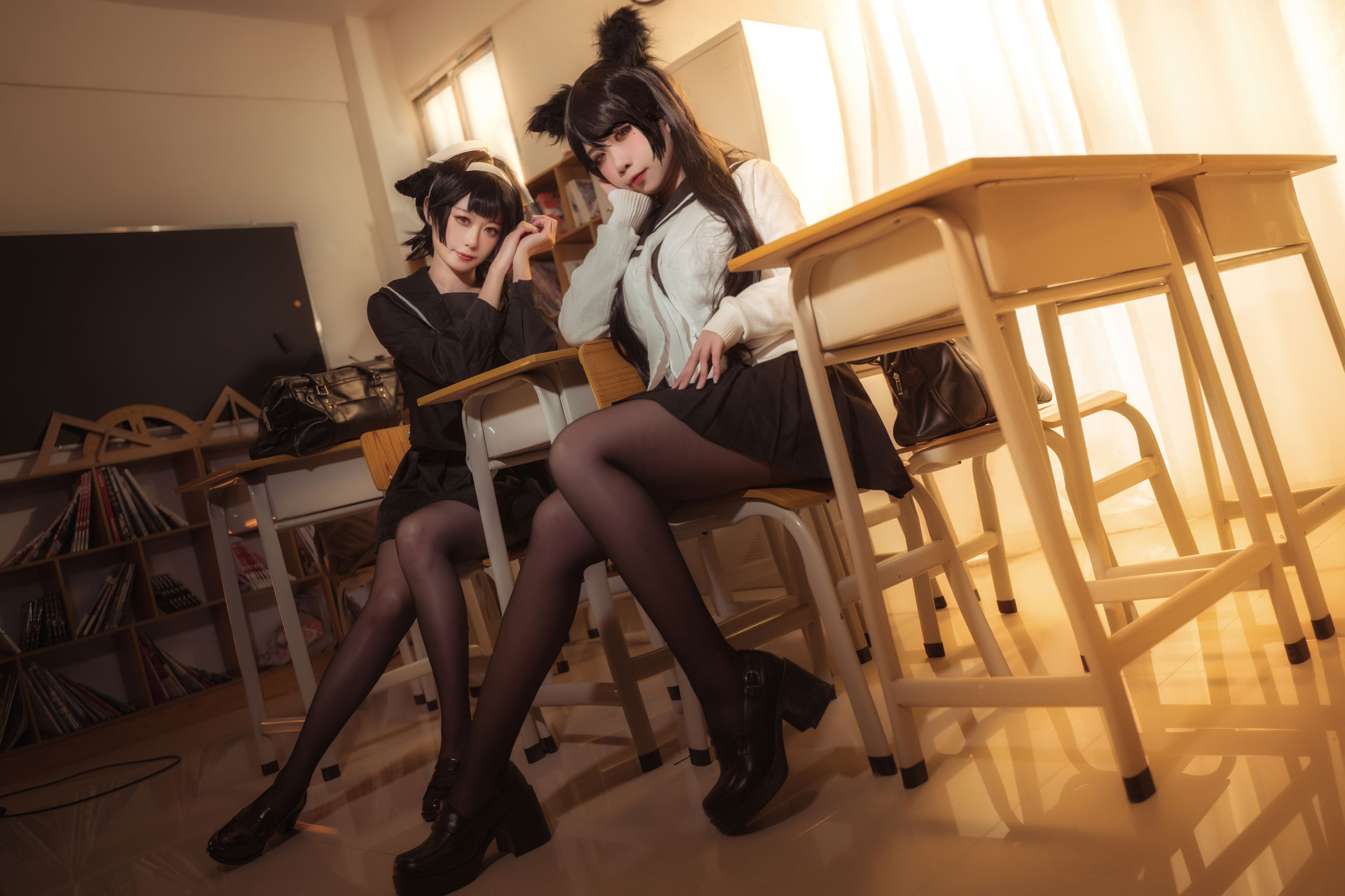 贞子蜜桃 – 碧蓝航线 爱宕高雄制服 [35P]