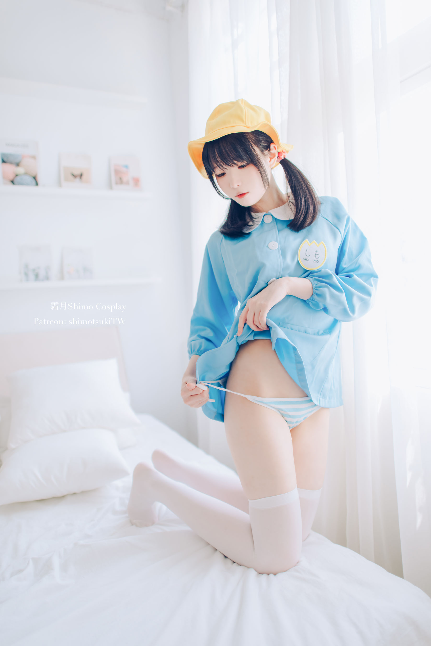 微博妹纸霜月shimo – 幼稚园 [12P]