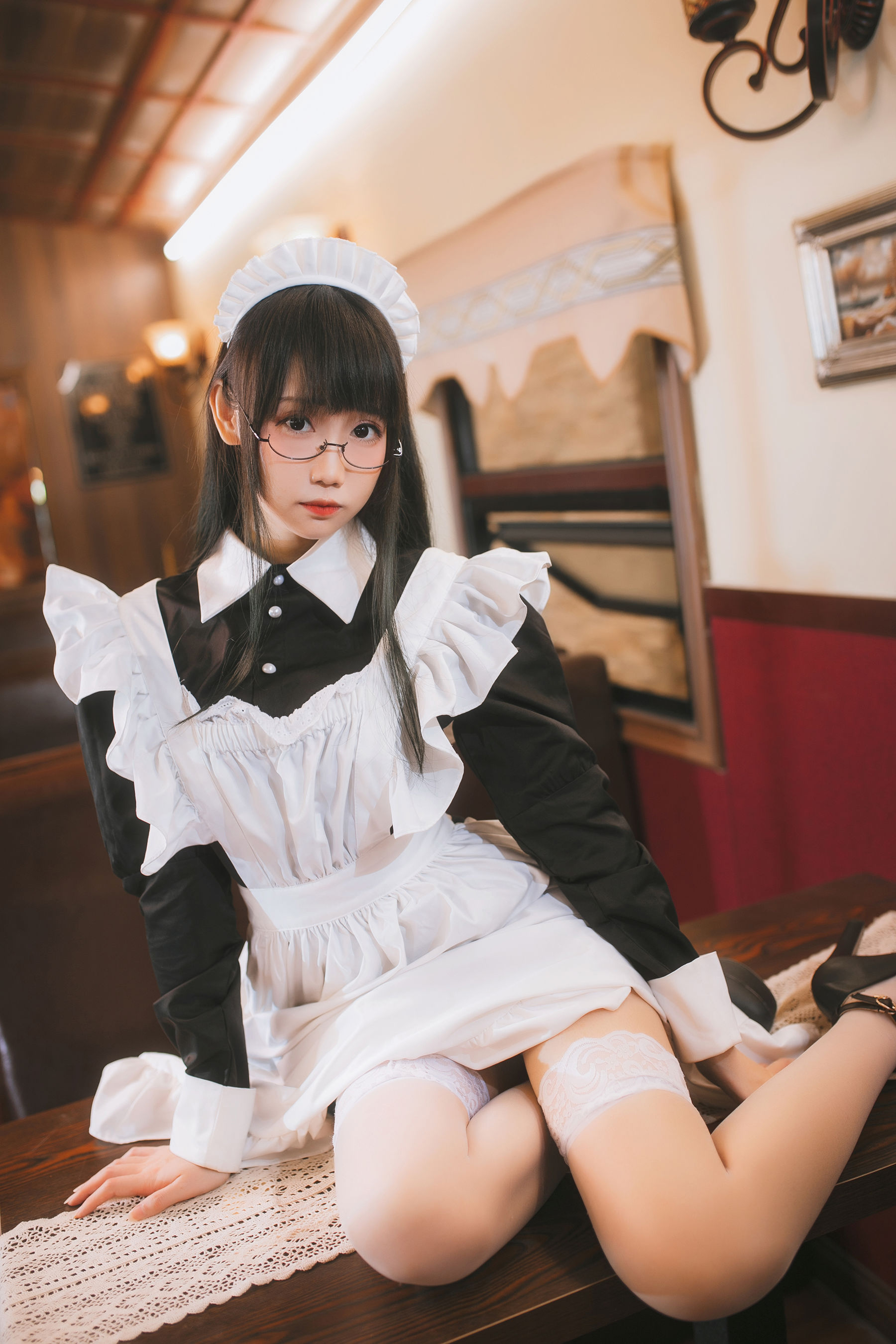 焖焖碳 – 女仆 [33P]
