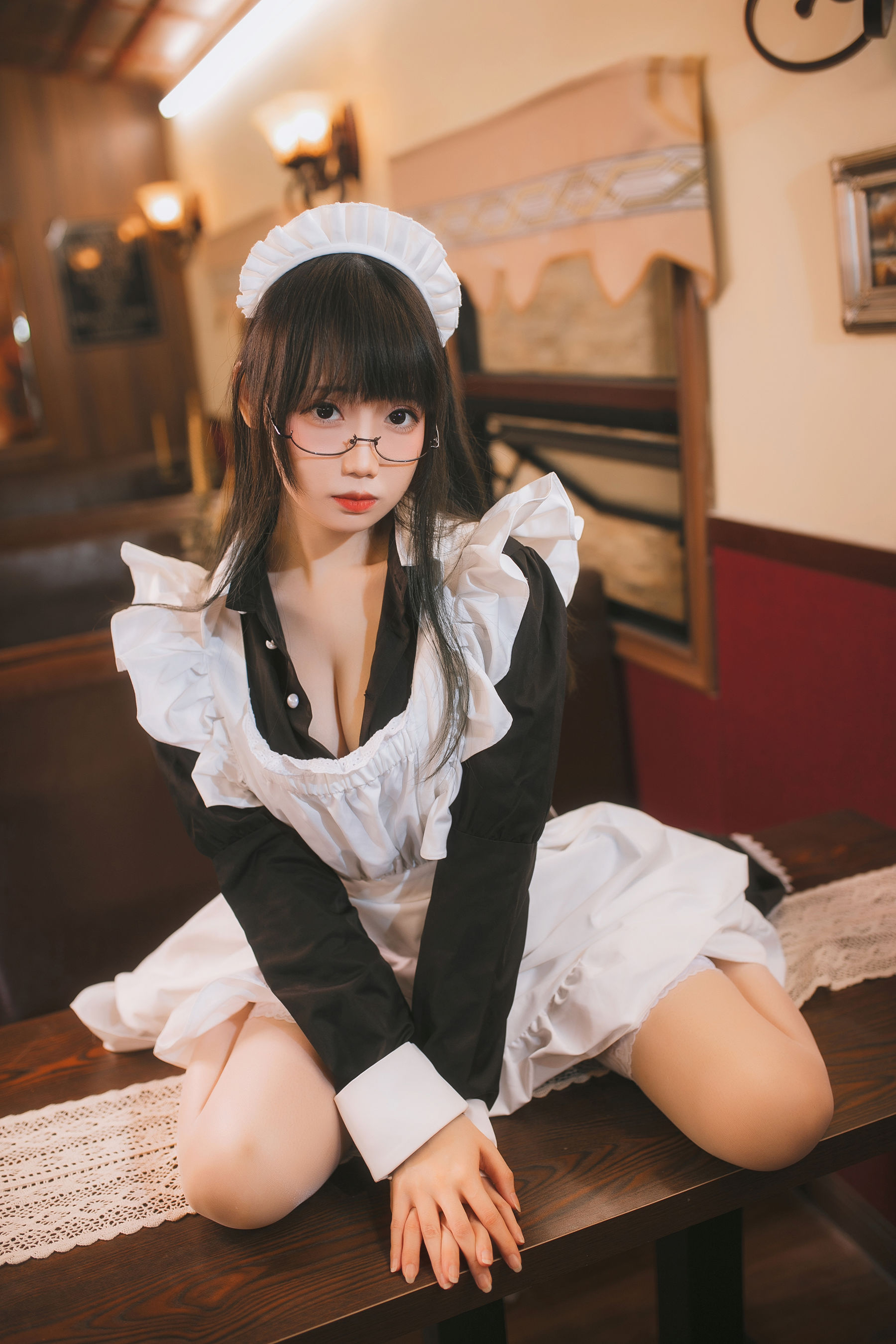 焖焖碳 – 女仆 [33P]