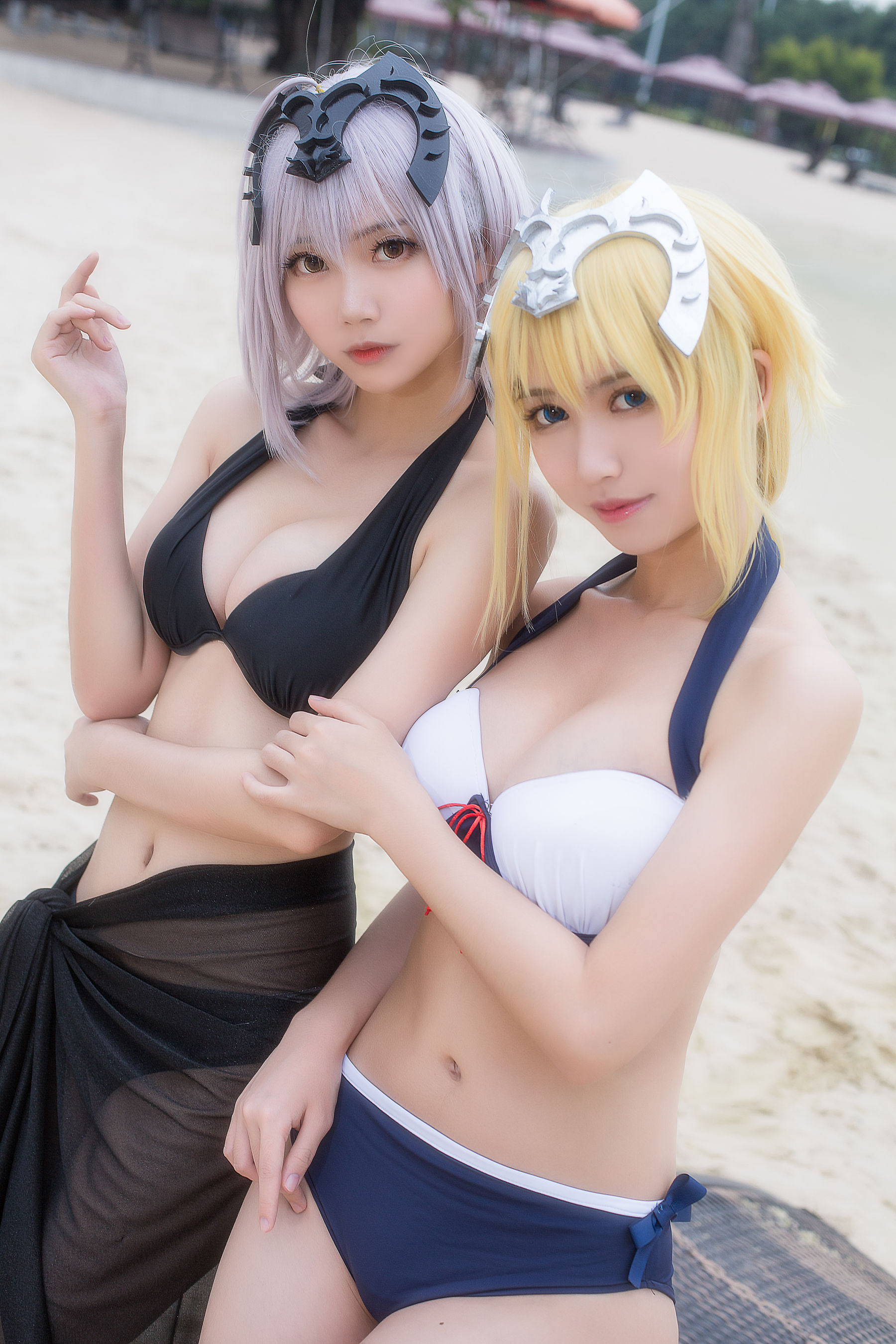 超人气Coser鳗鱼霏儿&大肉丸Amiee 贞德 [58P]