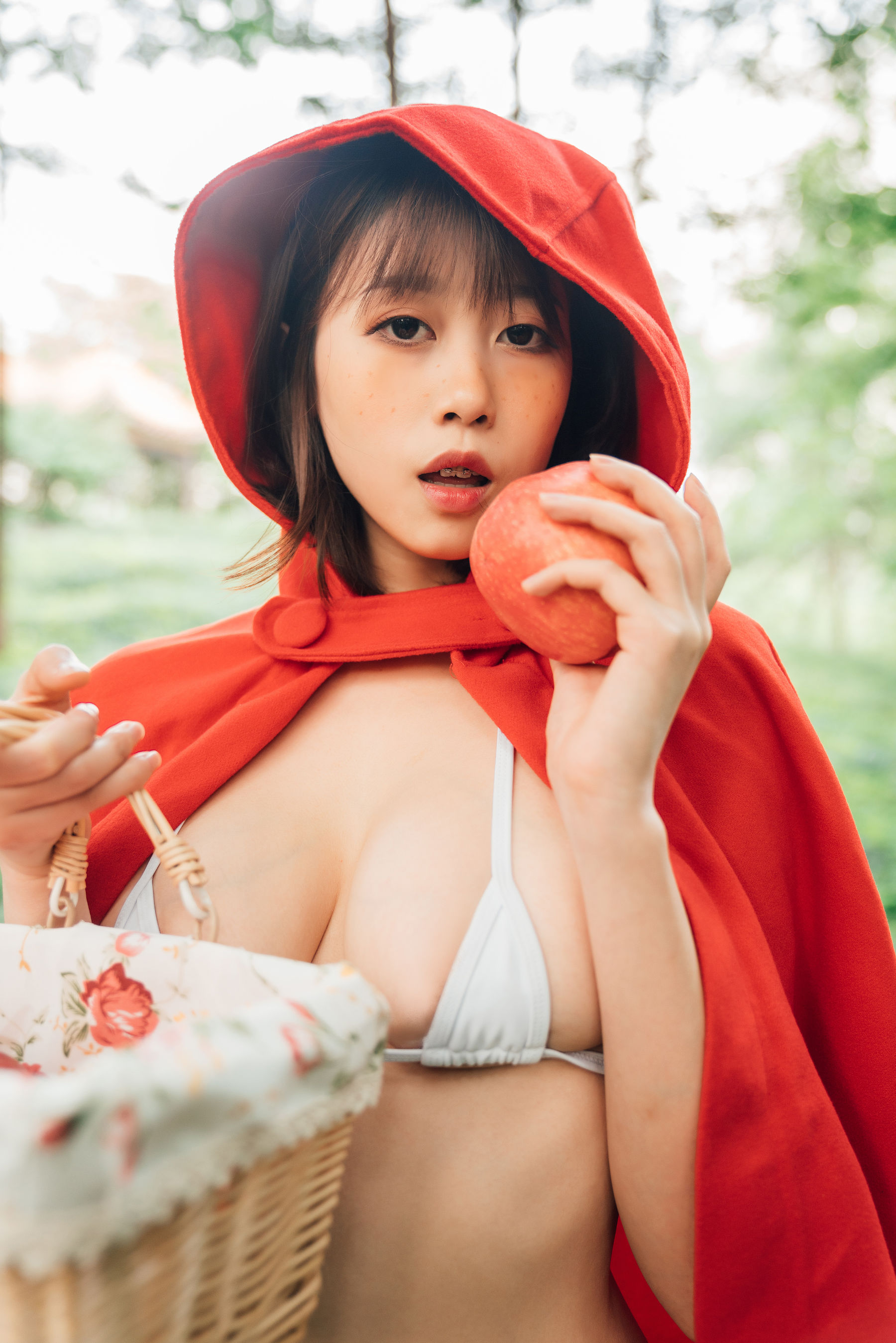 萌妹奈汐酱nice – 大红帽 [26P]