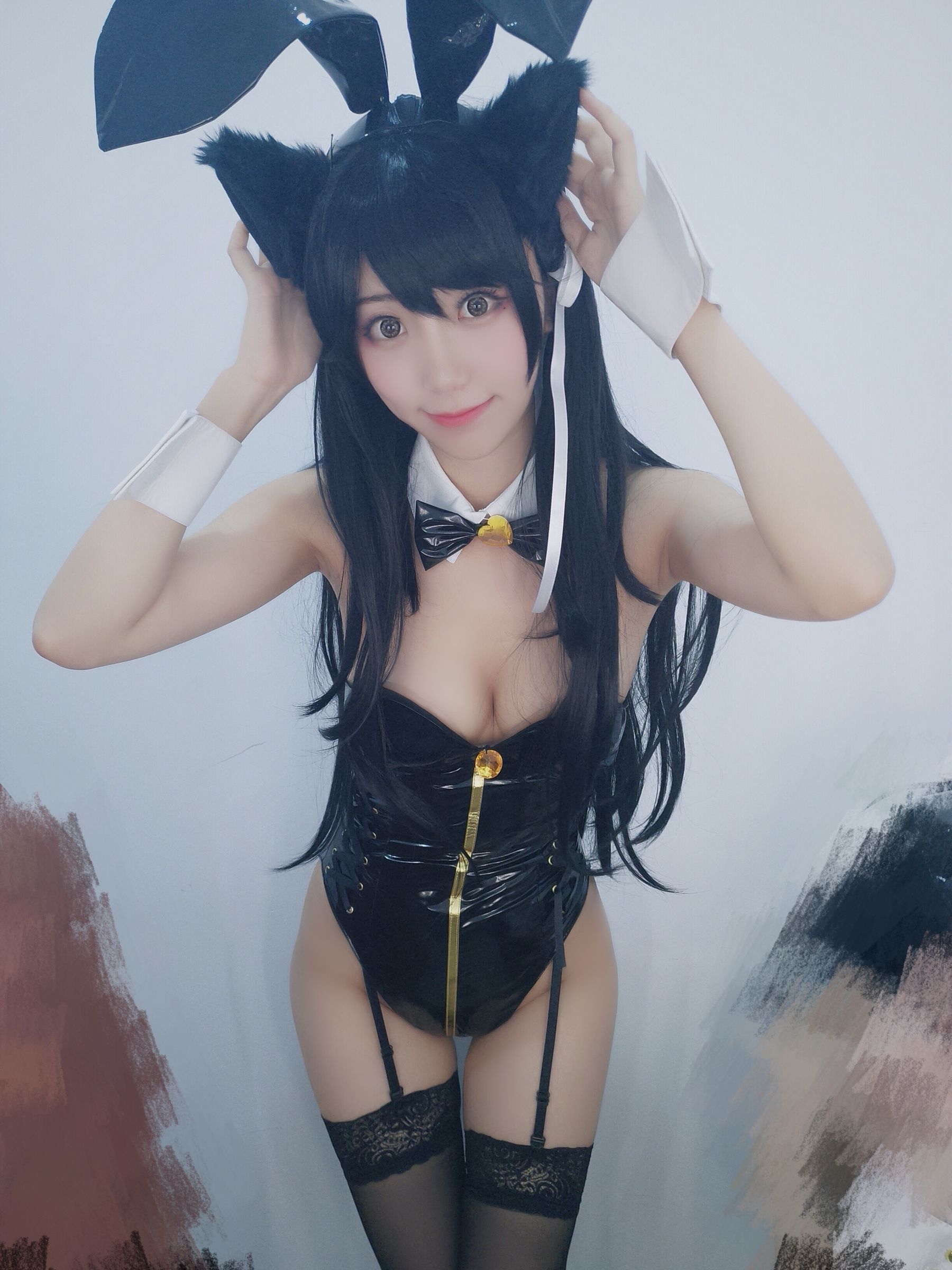 [萝莉COS] 黑川 – 爱宕兔女郎 [18P]