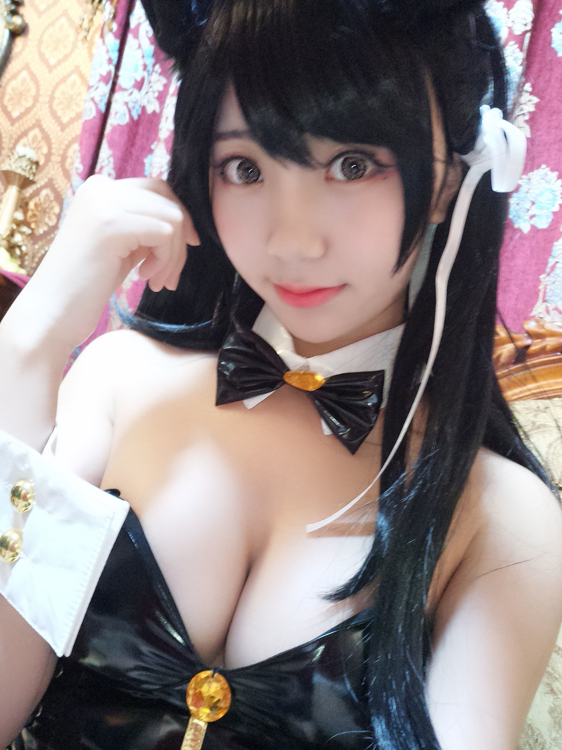 [萝莉COS] 黑川 – 爱宕兔女郎 [18P]