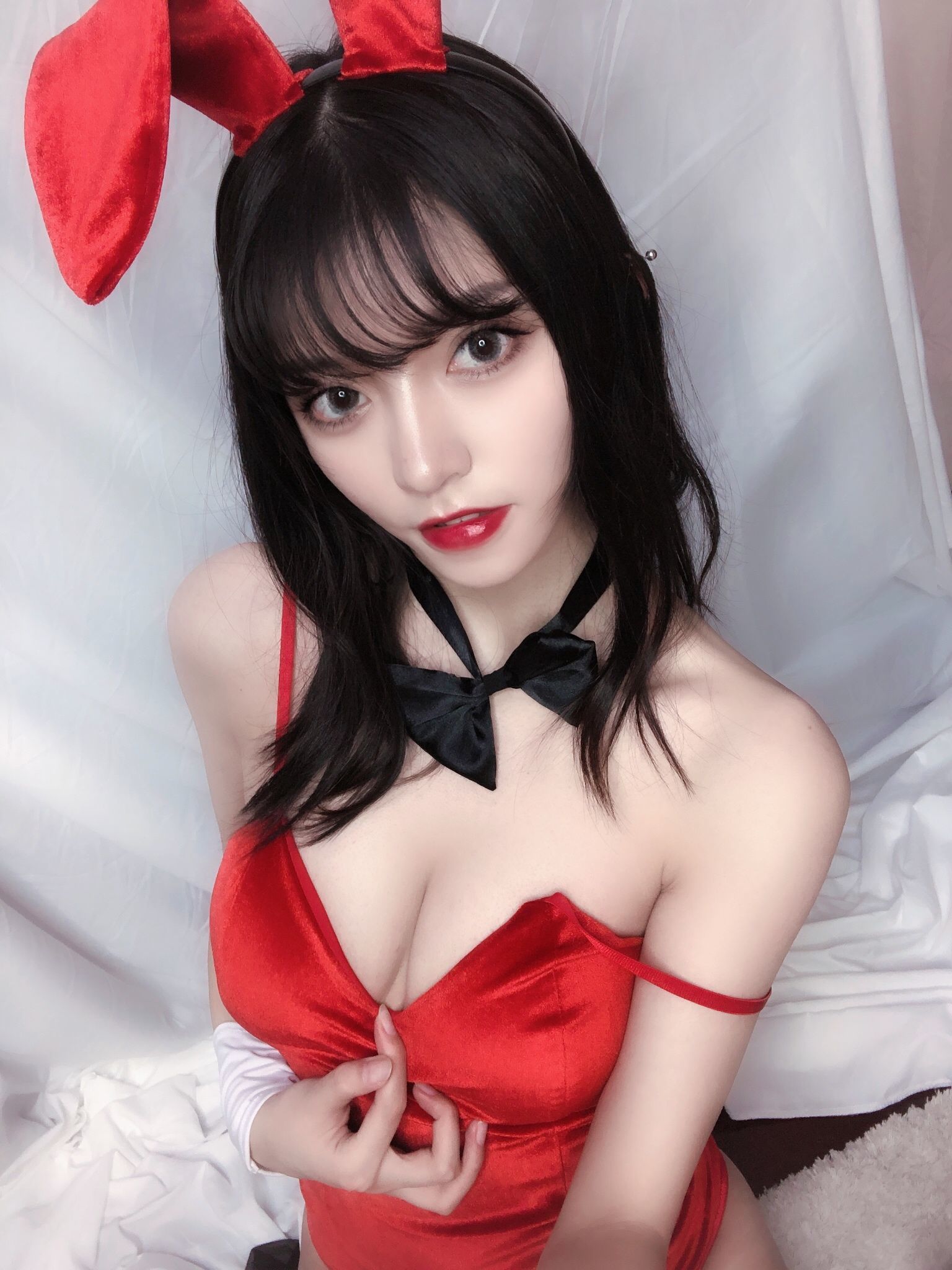 銘銘Kizami 红丝绒兔女郎 [64P]