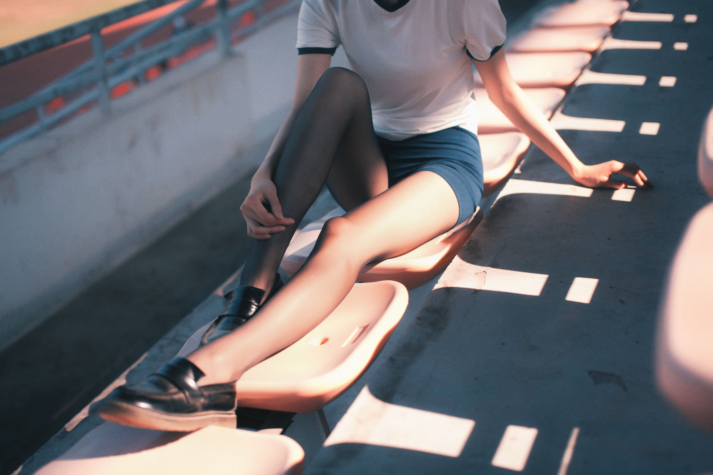COS萌妹沧霁桔梗 – 黑丝体操服 [53P]