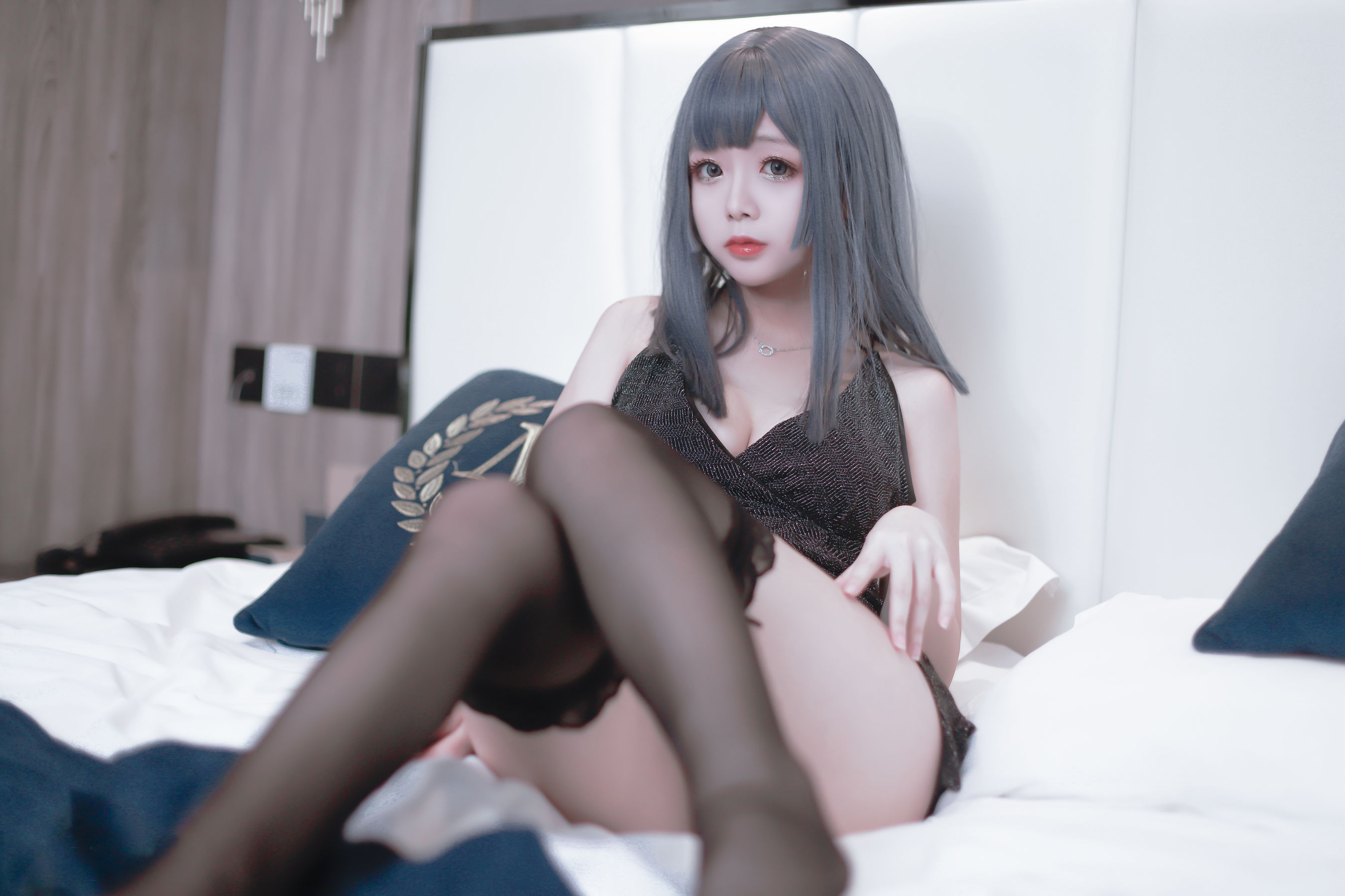 Cosplay日奈娇 – 黑色礼服 [40P]