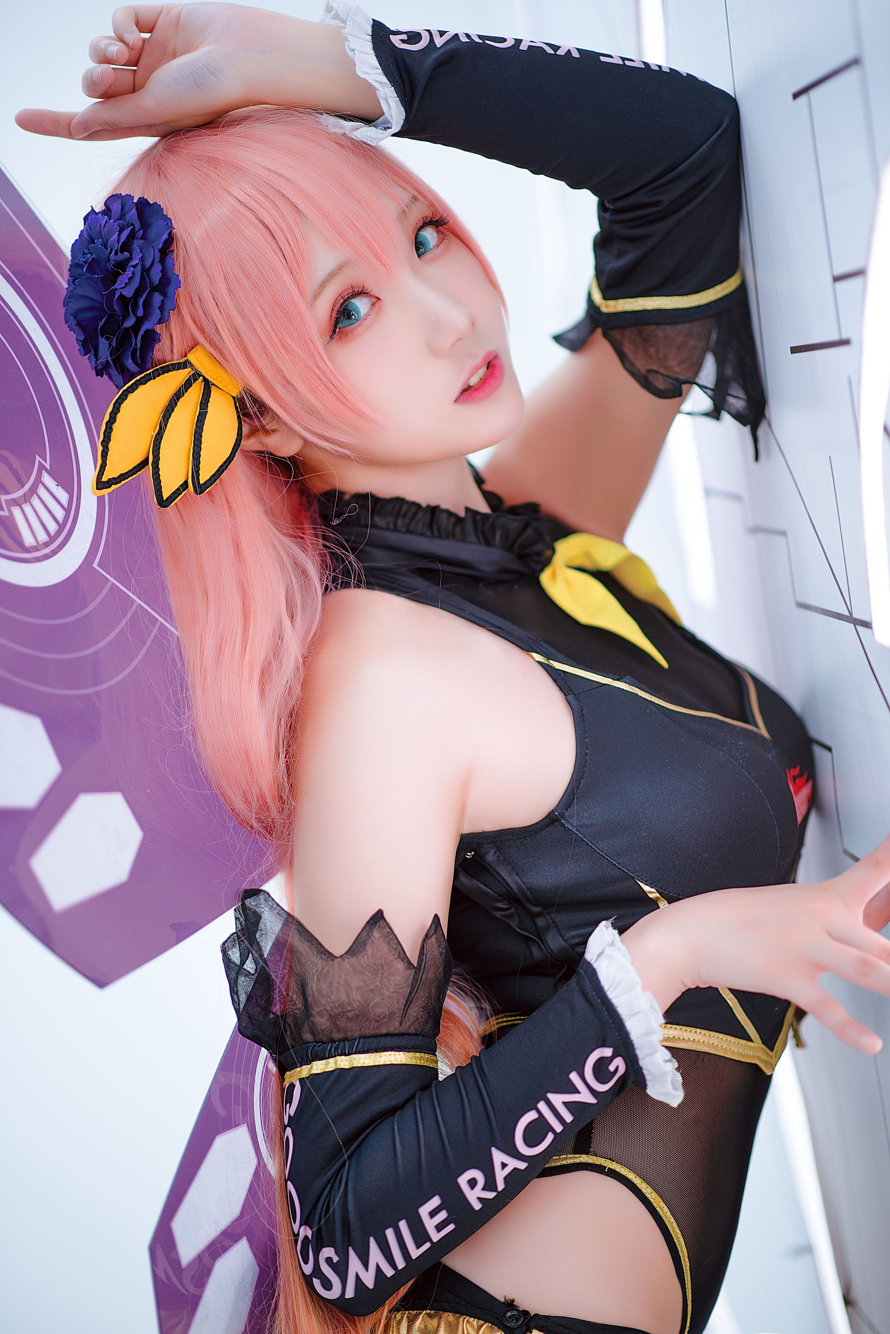 Coser瓜希酱福利 – LUKA 赛车 [22P]