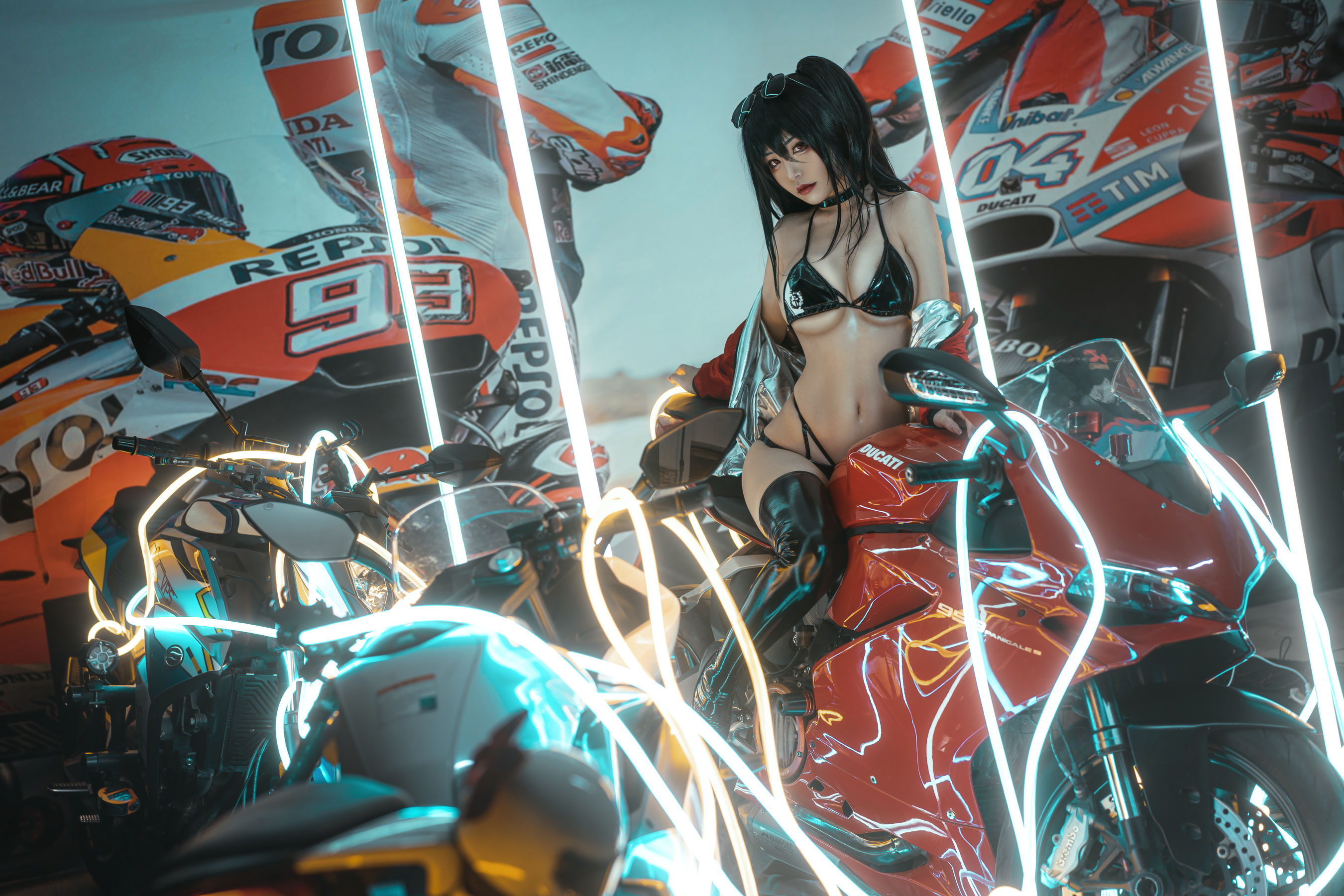 爆机少女喵小吉 – 碧蓝航线-大凤 [13P]
