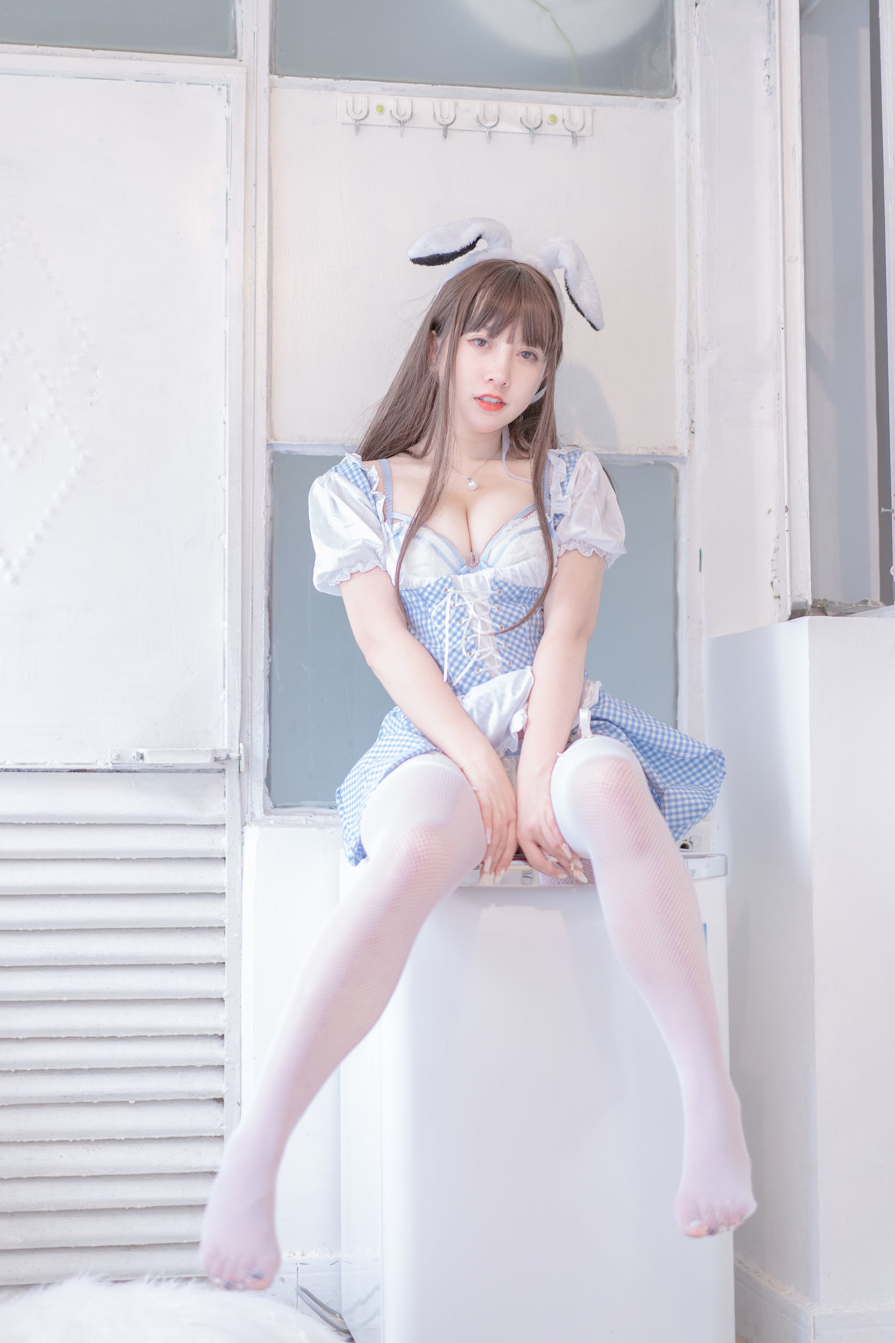 [萝莉COS] 斗鱼米线线sama – 蓝白女佣 [28P]