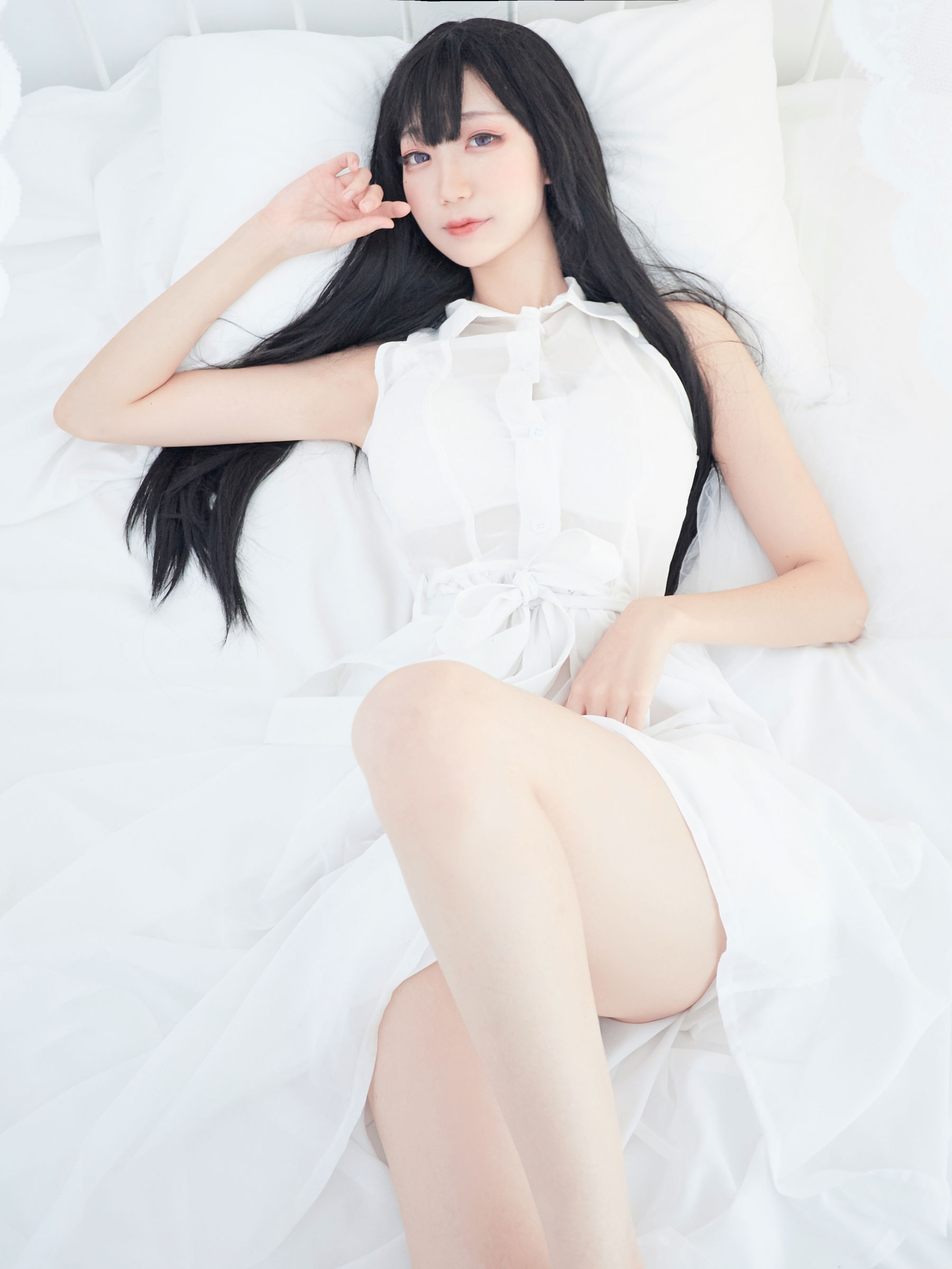 周叽是可爱兔兔 – 恶魔姐姐 [10P]