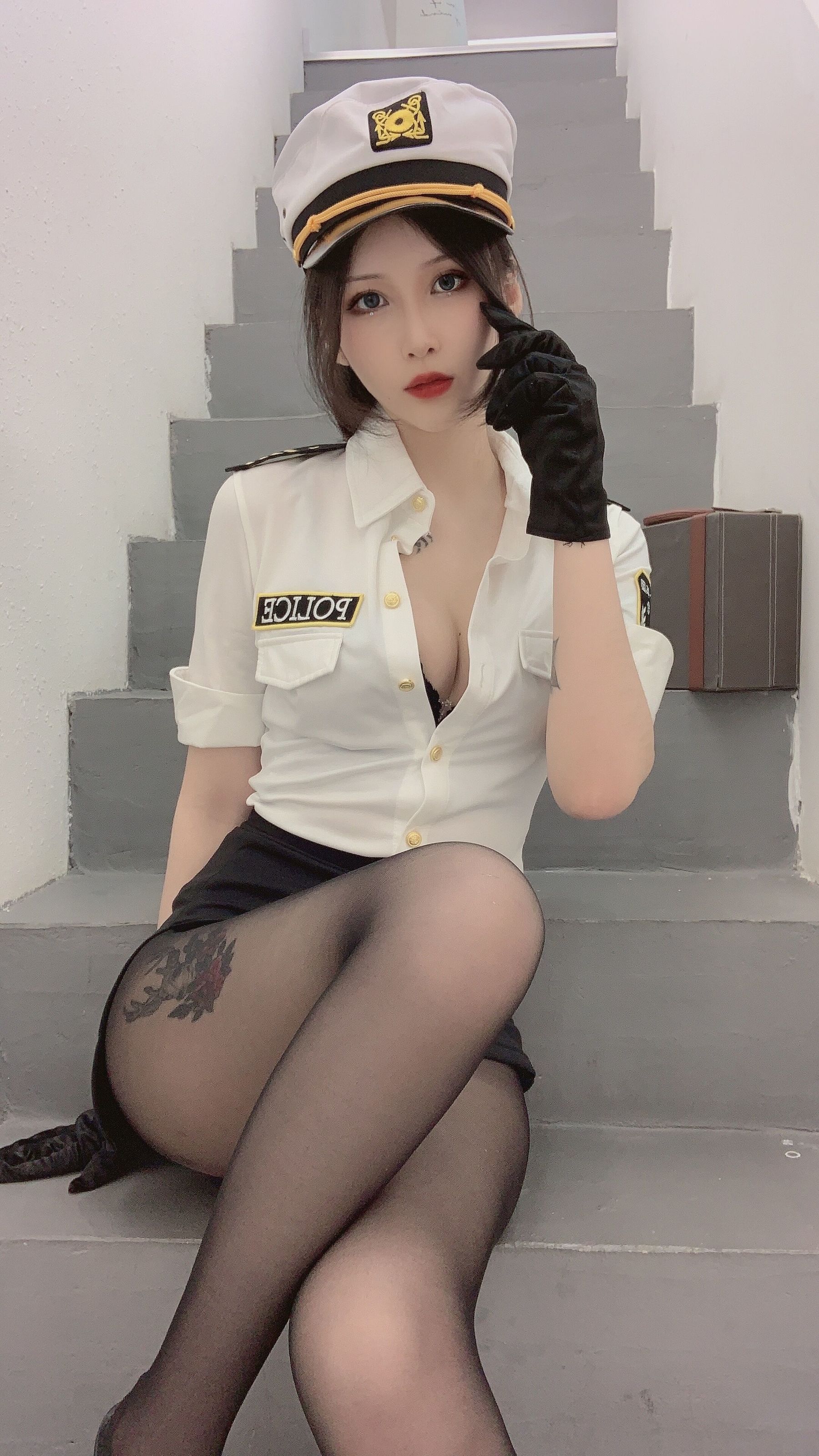 vams子 – 女警 [47P]