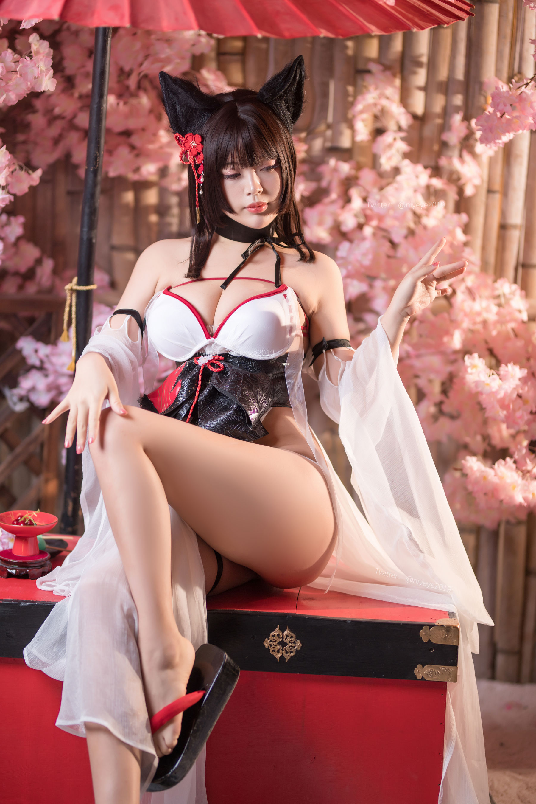 萌系小姐姐-白烨- – 湿身泳装 [61P]