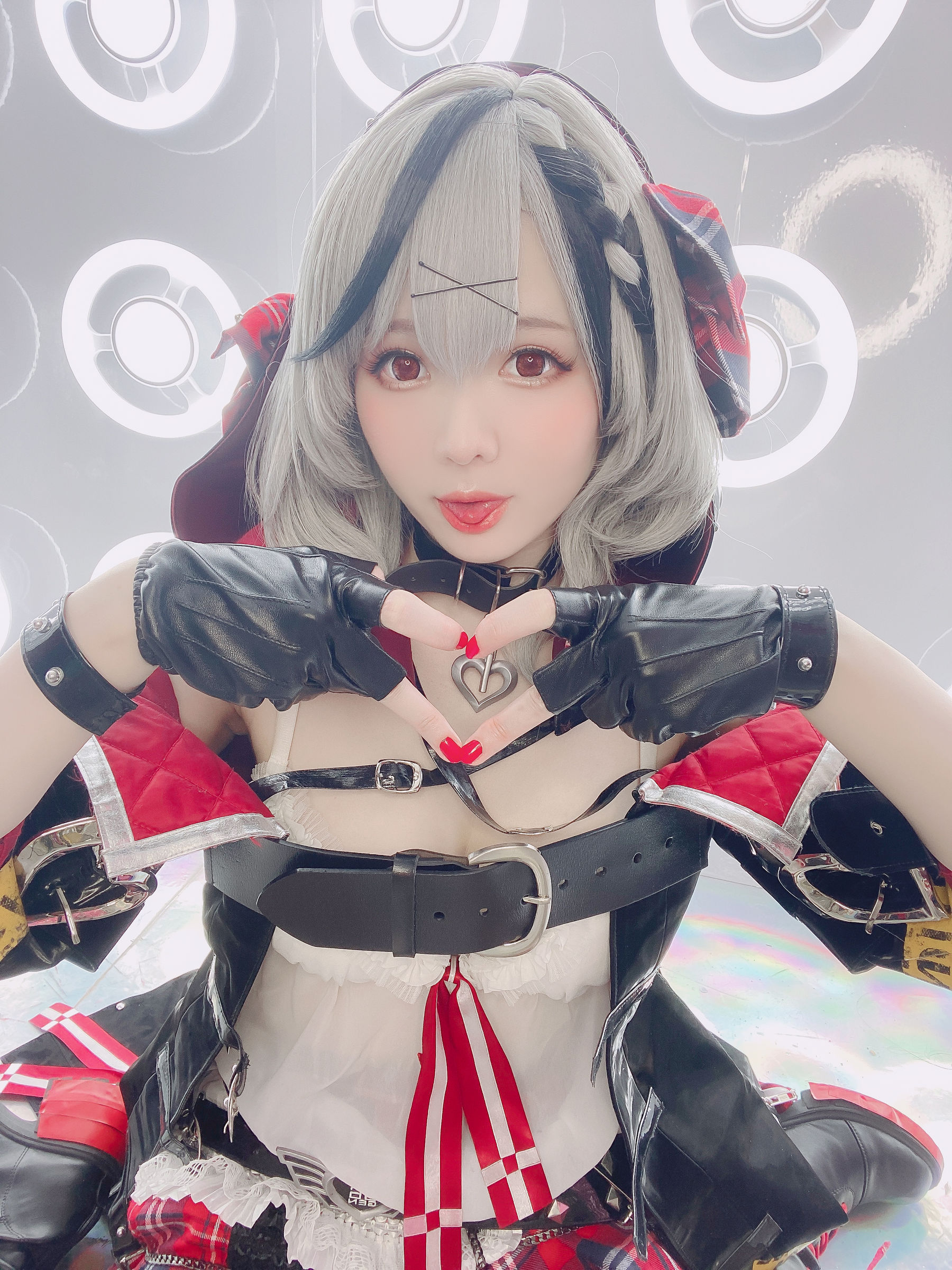 微博妹纸霜月shimo[fantia] 2022-12-11 沙花叉クロヱちゃん！ [15P]