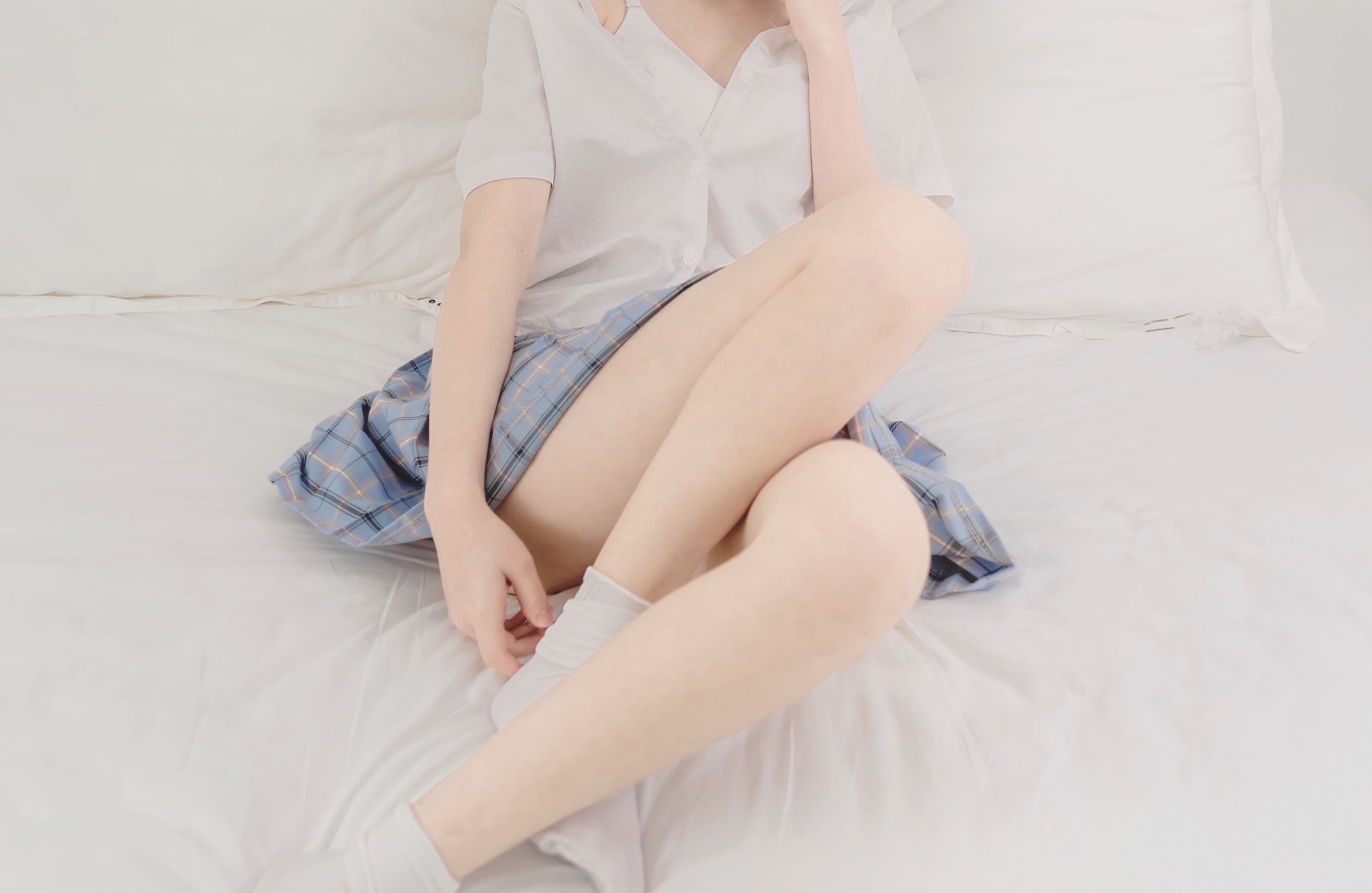 动漫博主南桃Momoko 绫波丽制服 [23P]