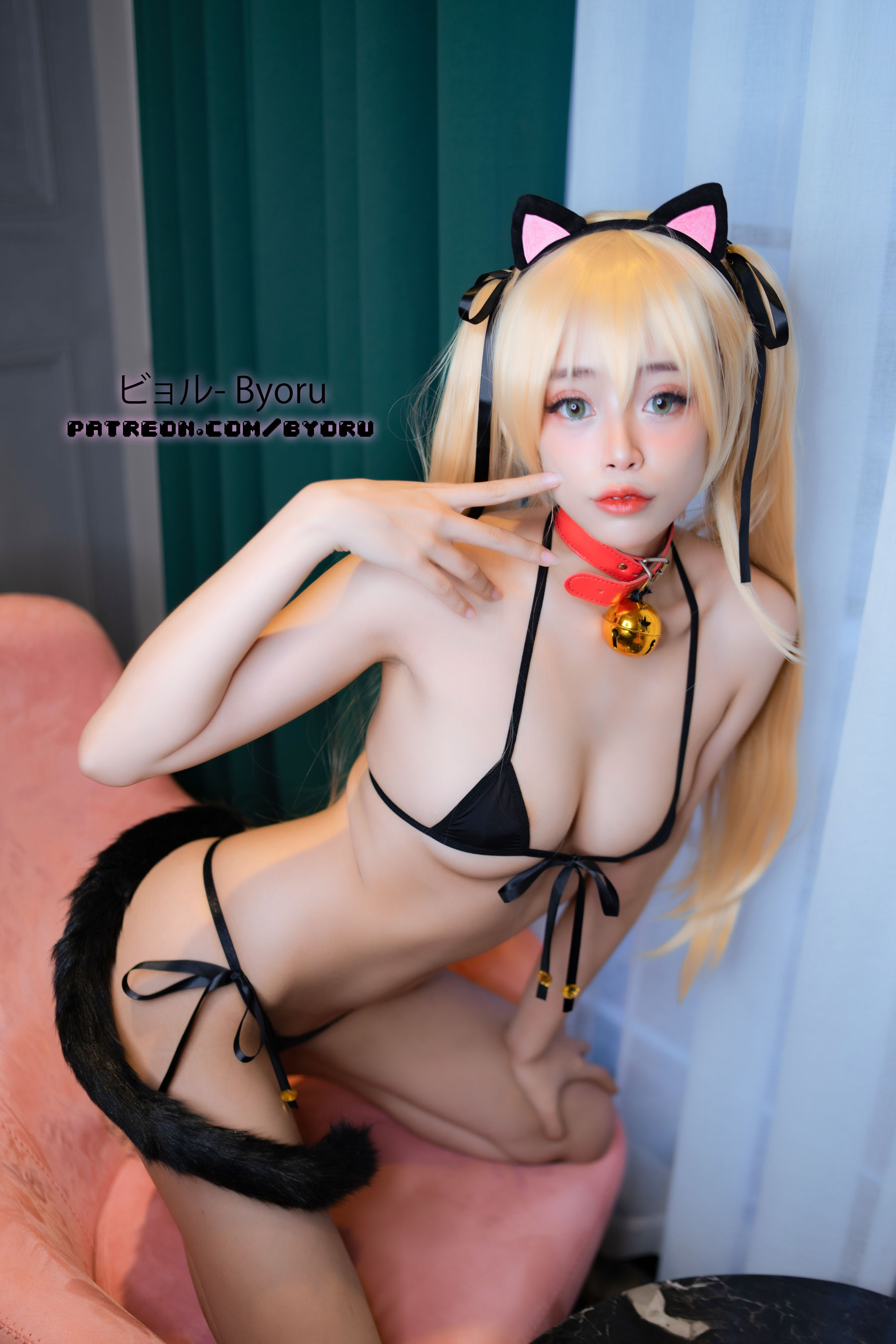 日本性感萝莉Byoru – Marie Rose Bomber [28P]