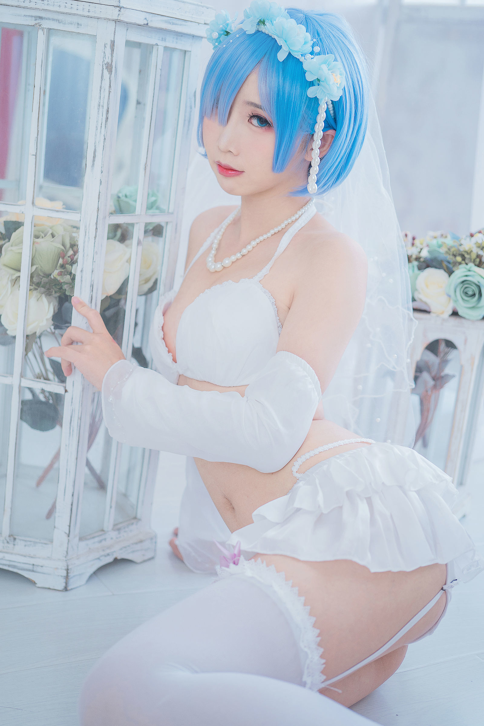 [萝莉COS] 面饼仙儿 – 花嫁蕾姆 [28P]