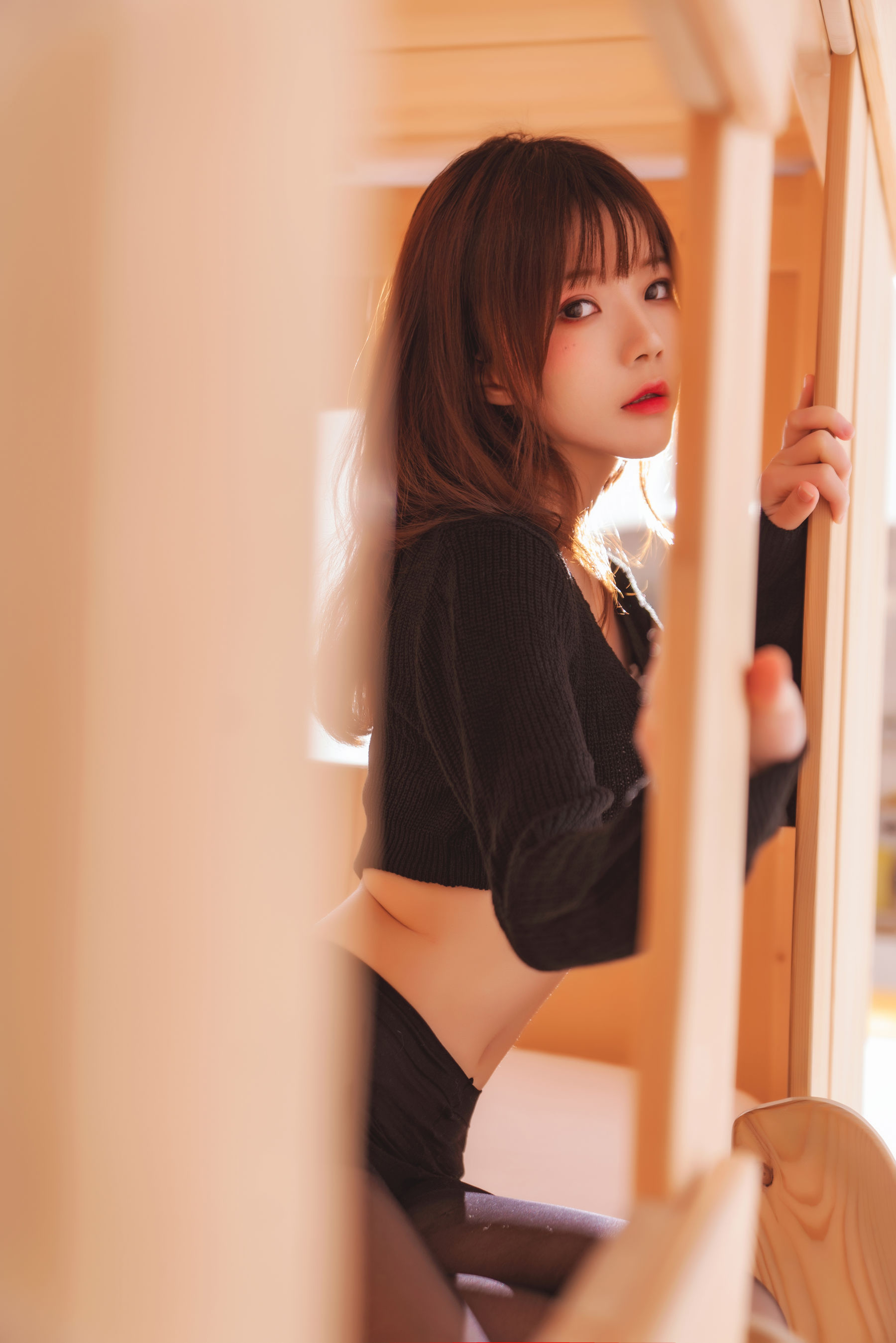 桜桃喵 黑&白 之 性感黑 [32P]