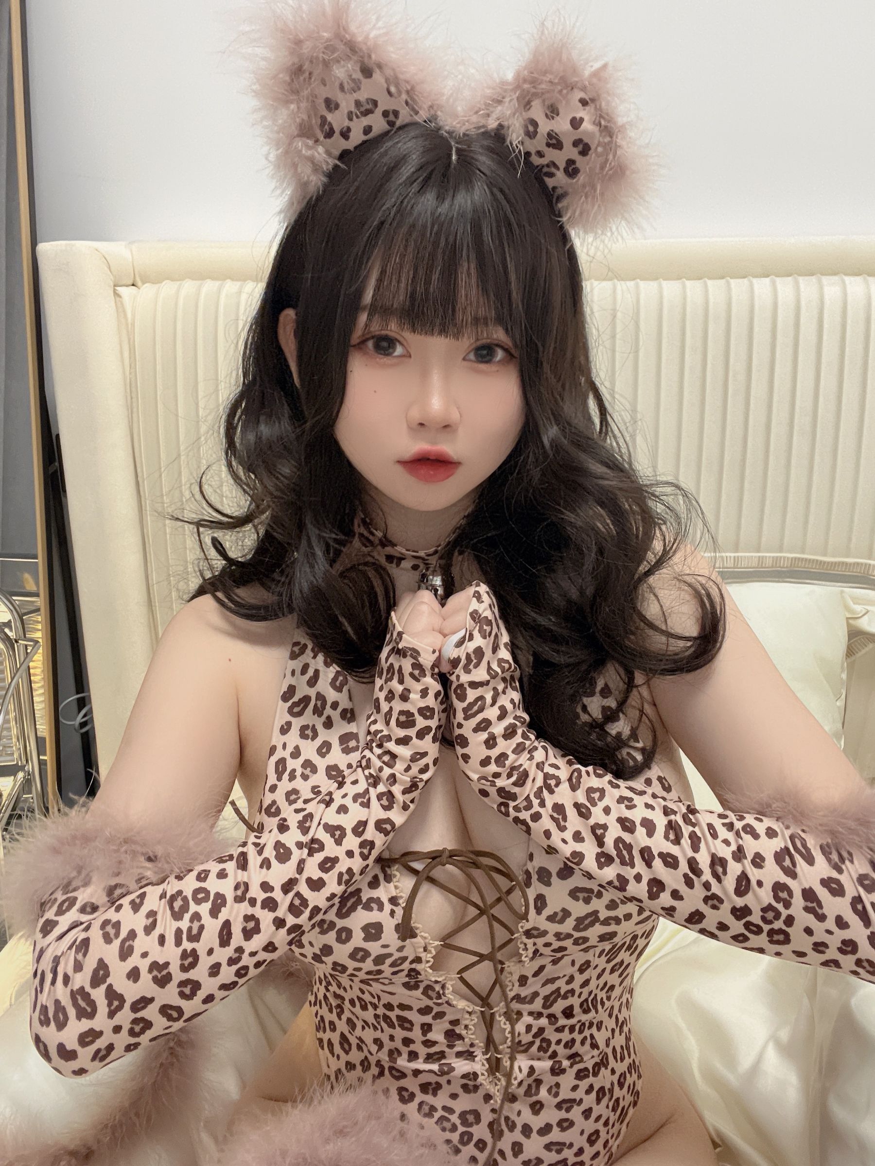蜜桃少女是依酱呀 – 豹女 [40P]