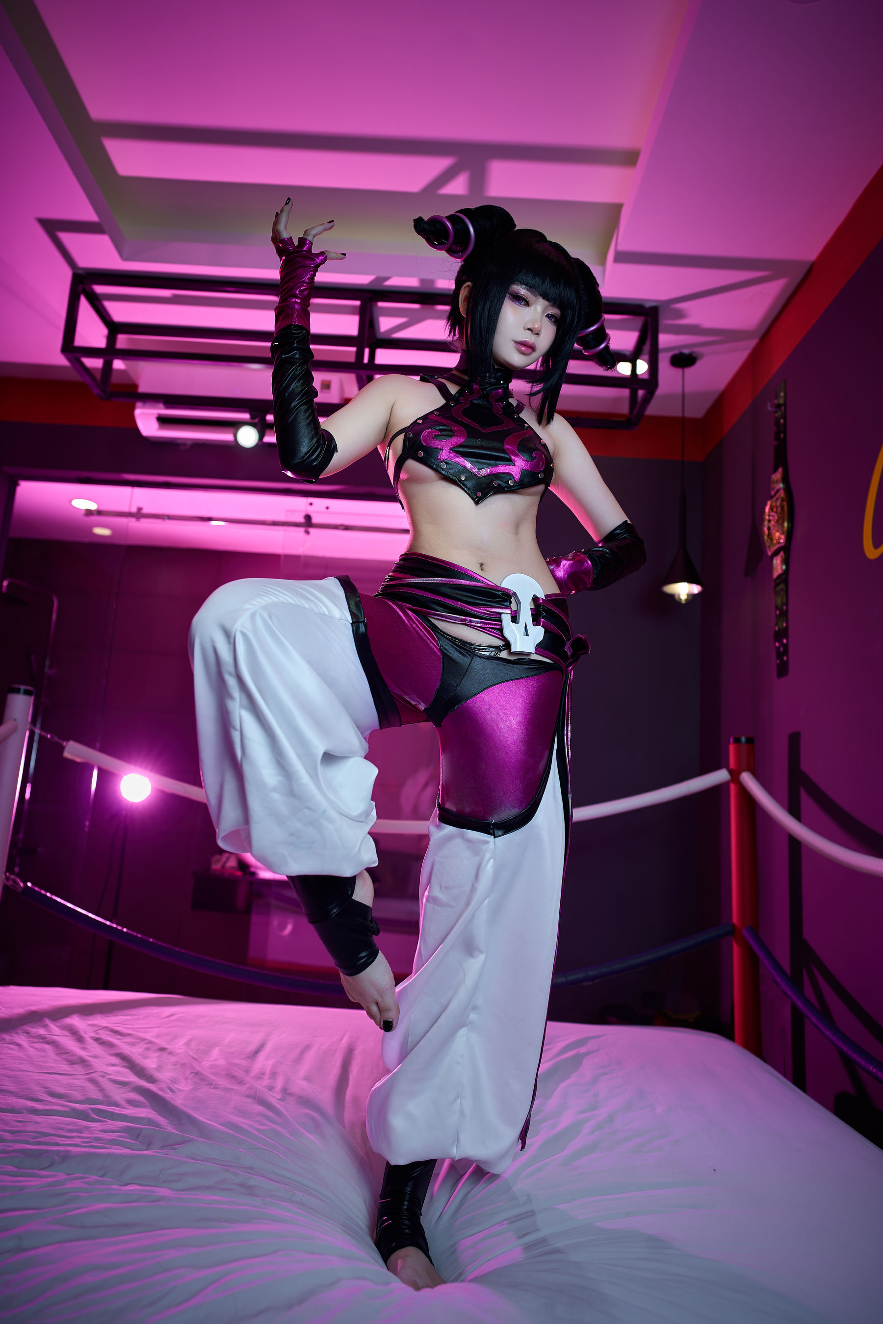ZinieQ – Juri Han [38P]