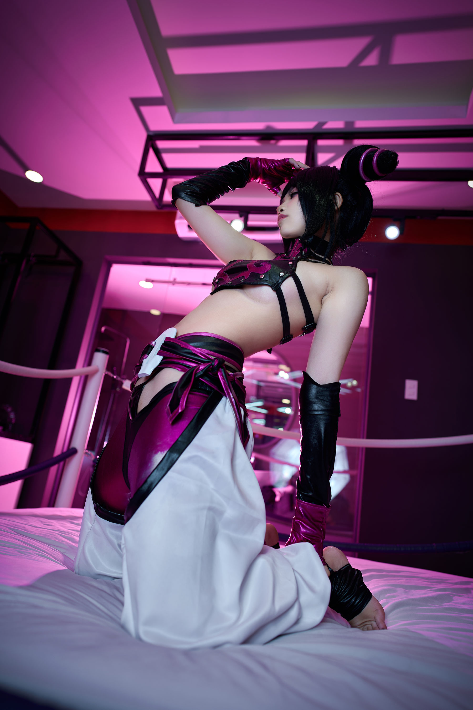 ZinieQ – Juri Han [38P]
