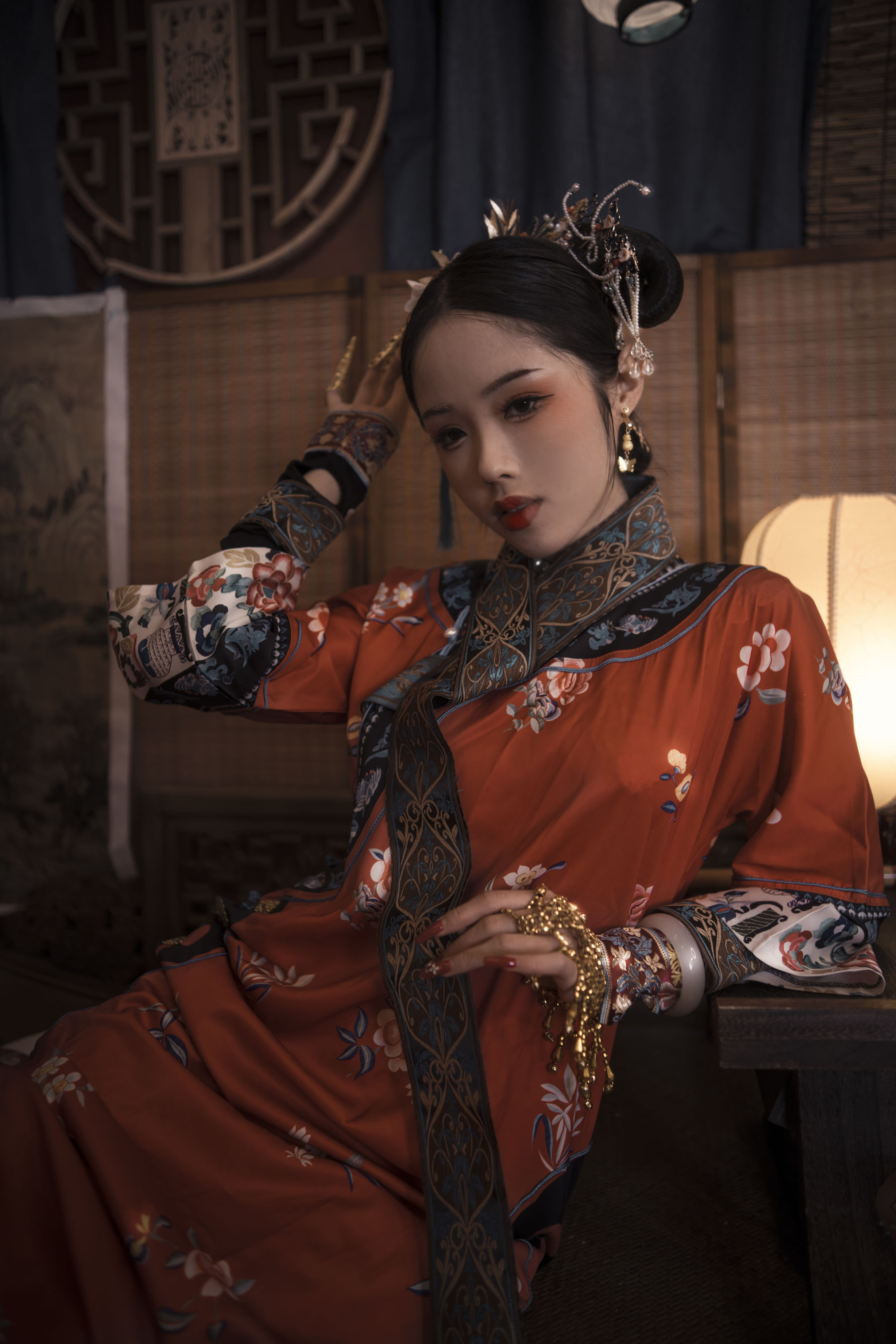 钛合金大粑粑 – 满清服饰 [50P]
