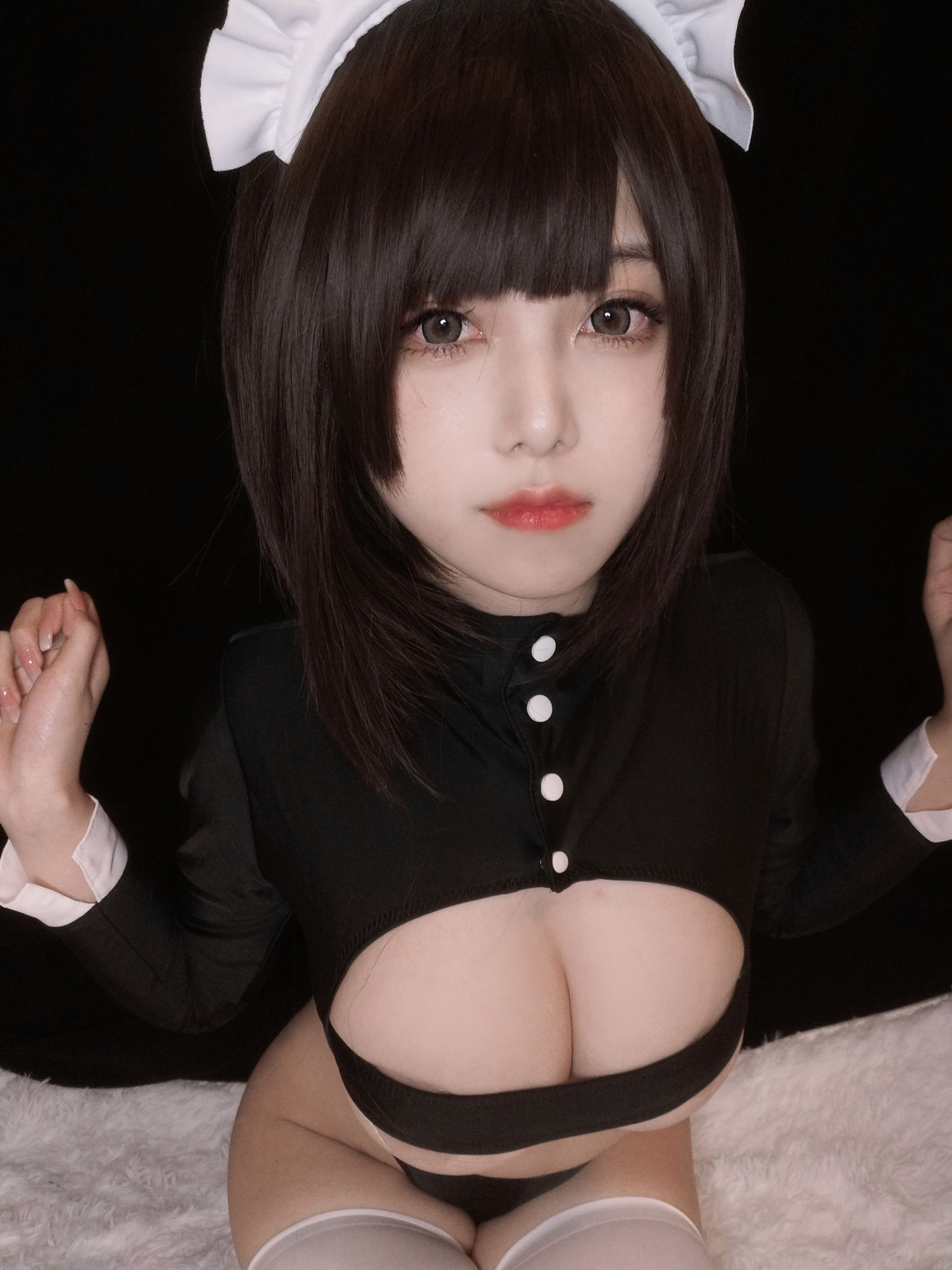 萌系小姐姐蜜汁猫裘 – 歪萌高叉女仆自拍 [25P]