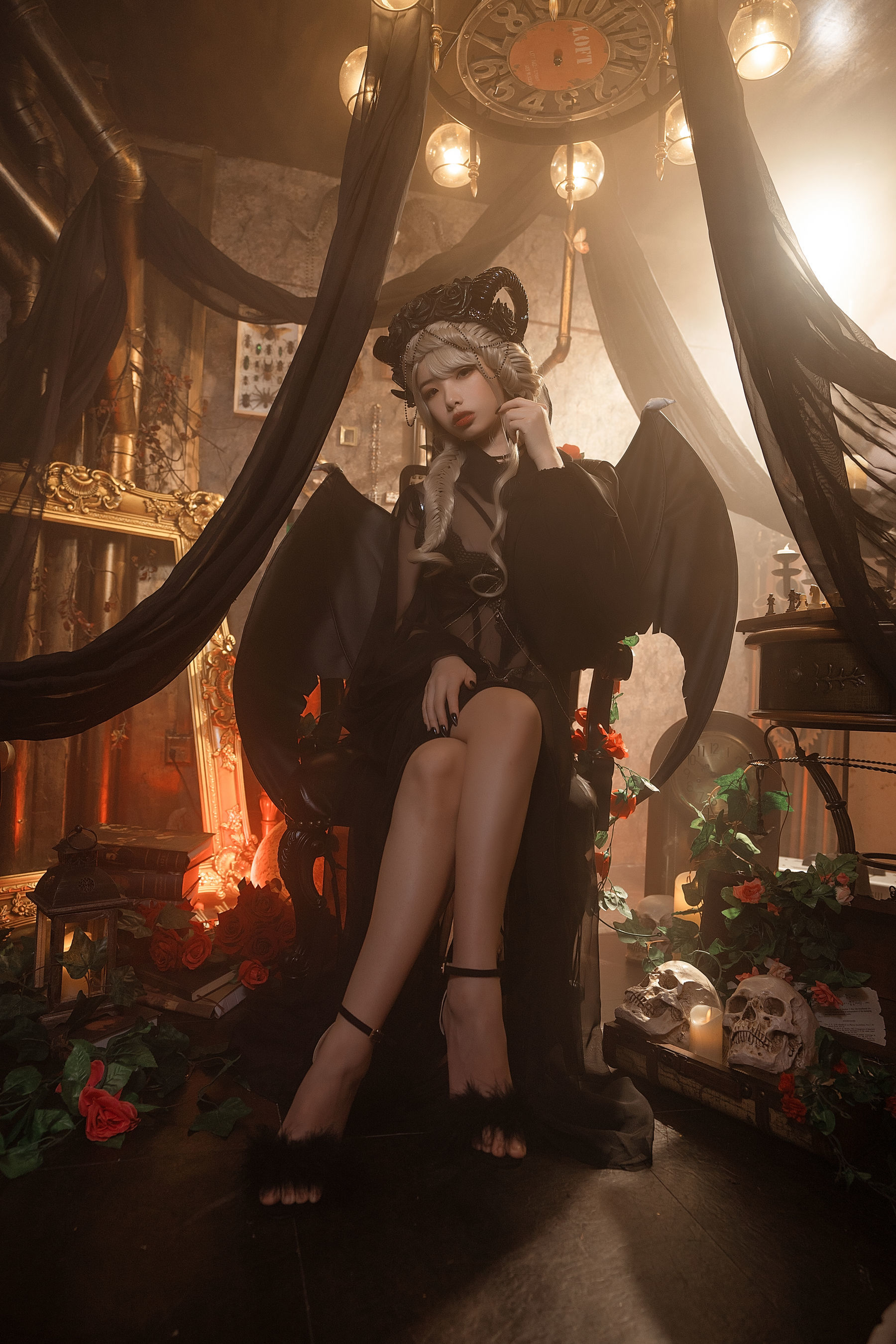 [萝莉COS] 雯妹 – 魅魔 gothic devil [16P]
