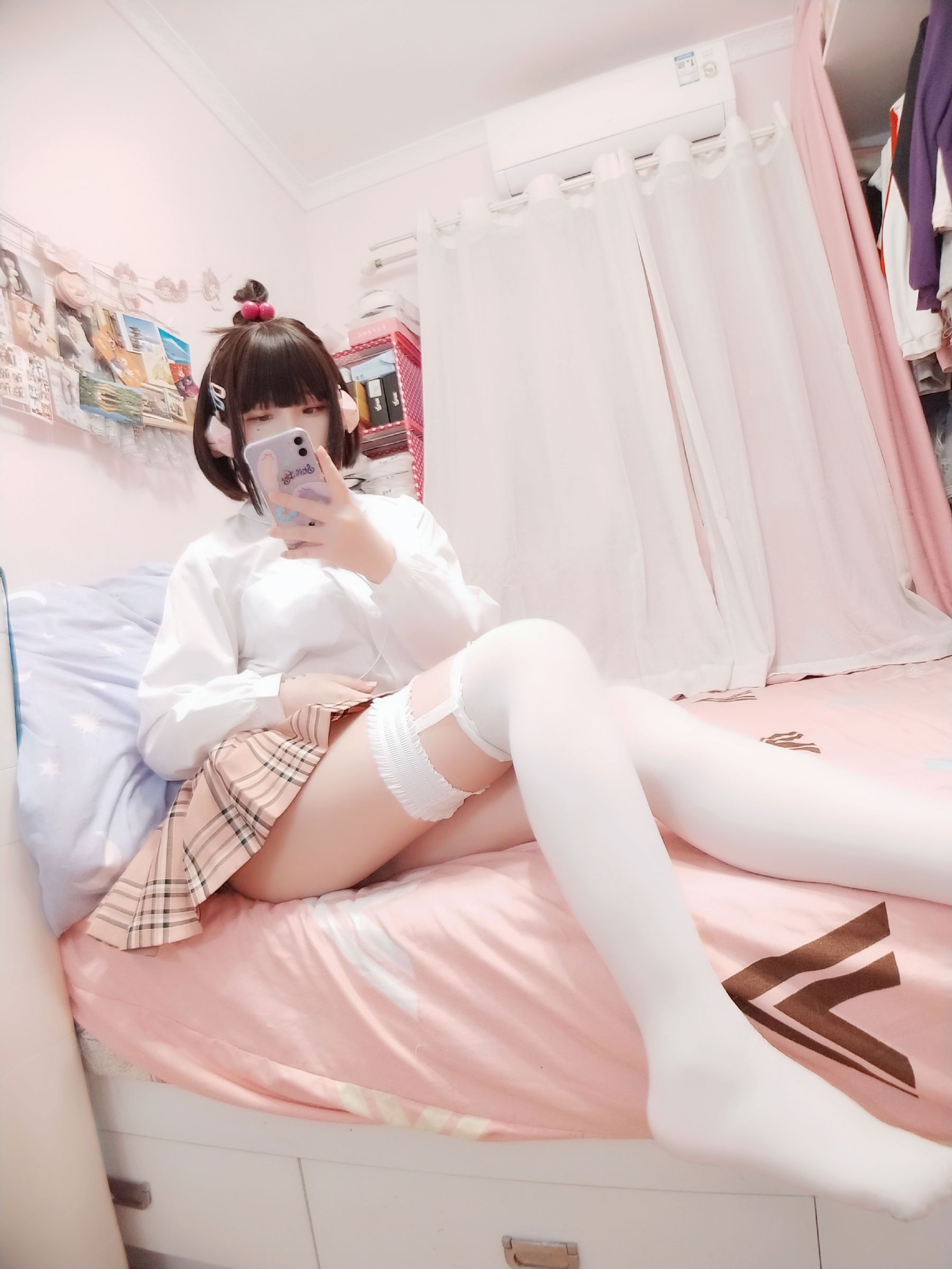 二次元美女古川kagura – 白丝JK [41P]