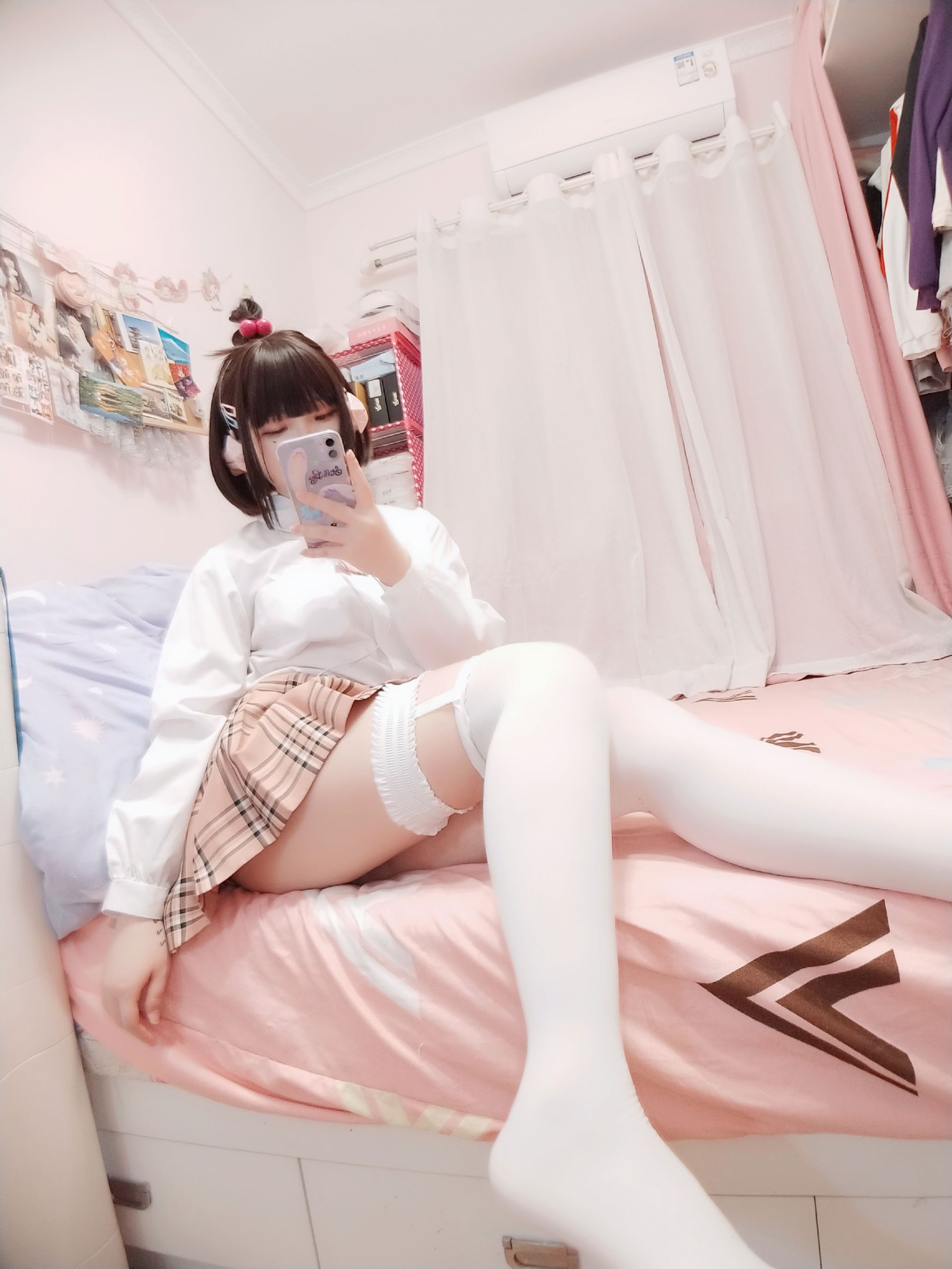 二次元美女古川kagura – 白丝JK [41P]