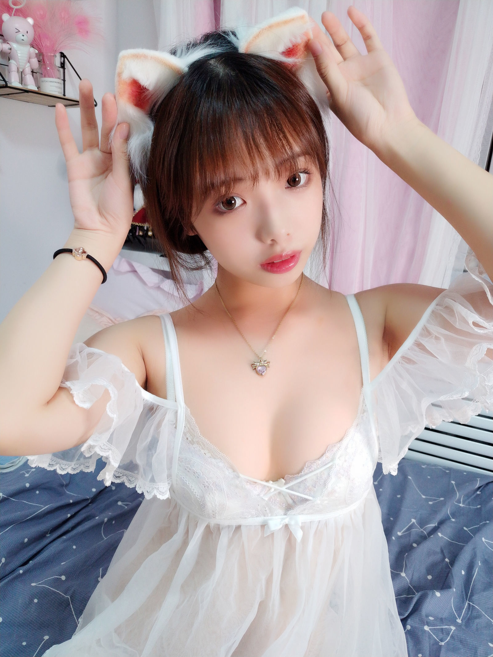 [萝莉COS] 雯妹 – 自拍本（1号本）白猫 [21P]