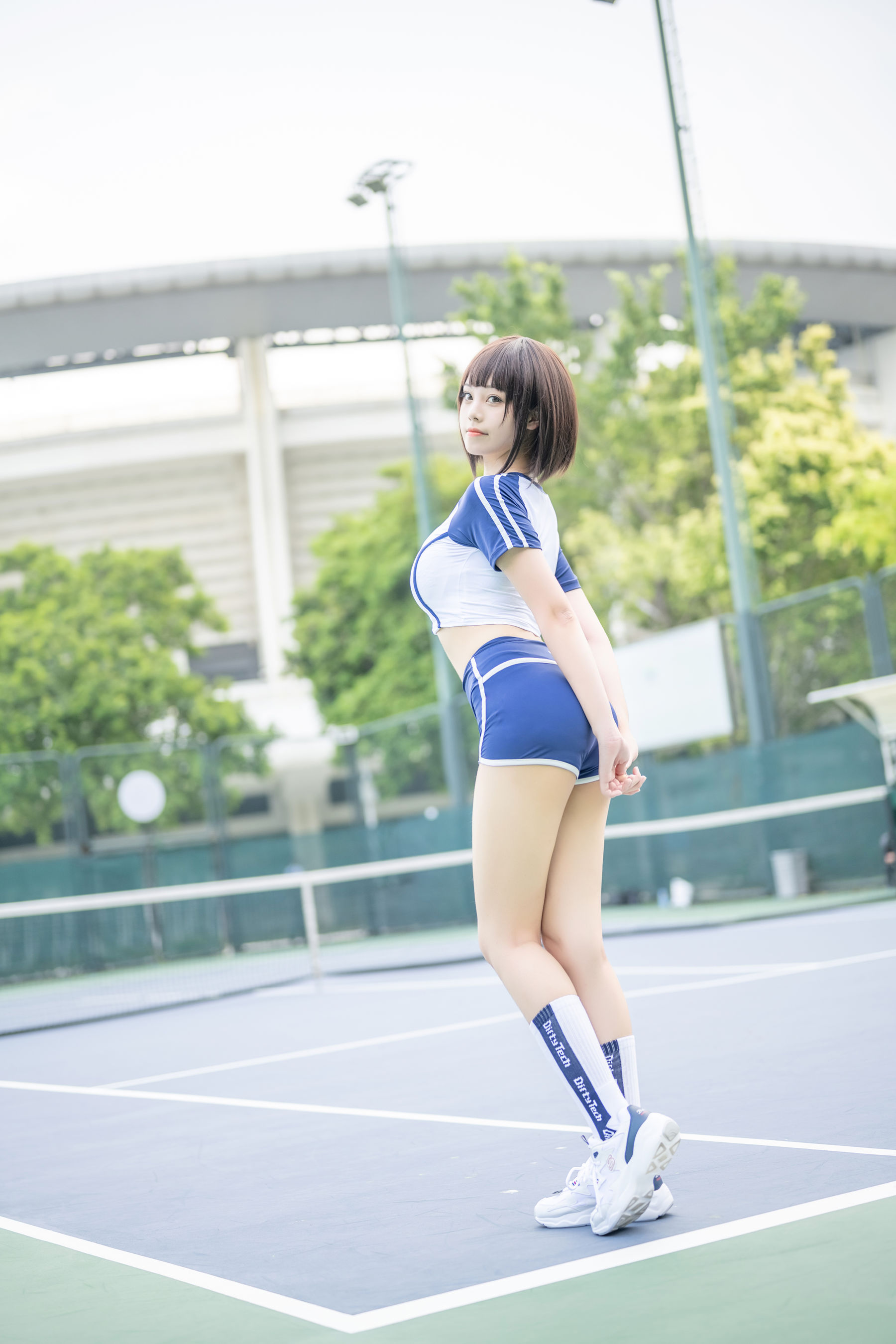 萌系小姐姐蜜汁猫裘 – 体操服 [50P]