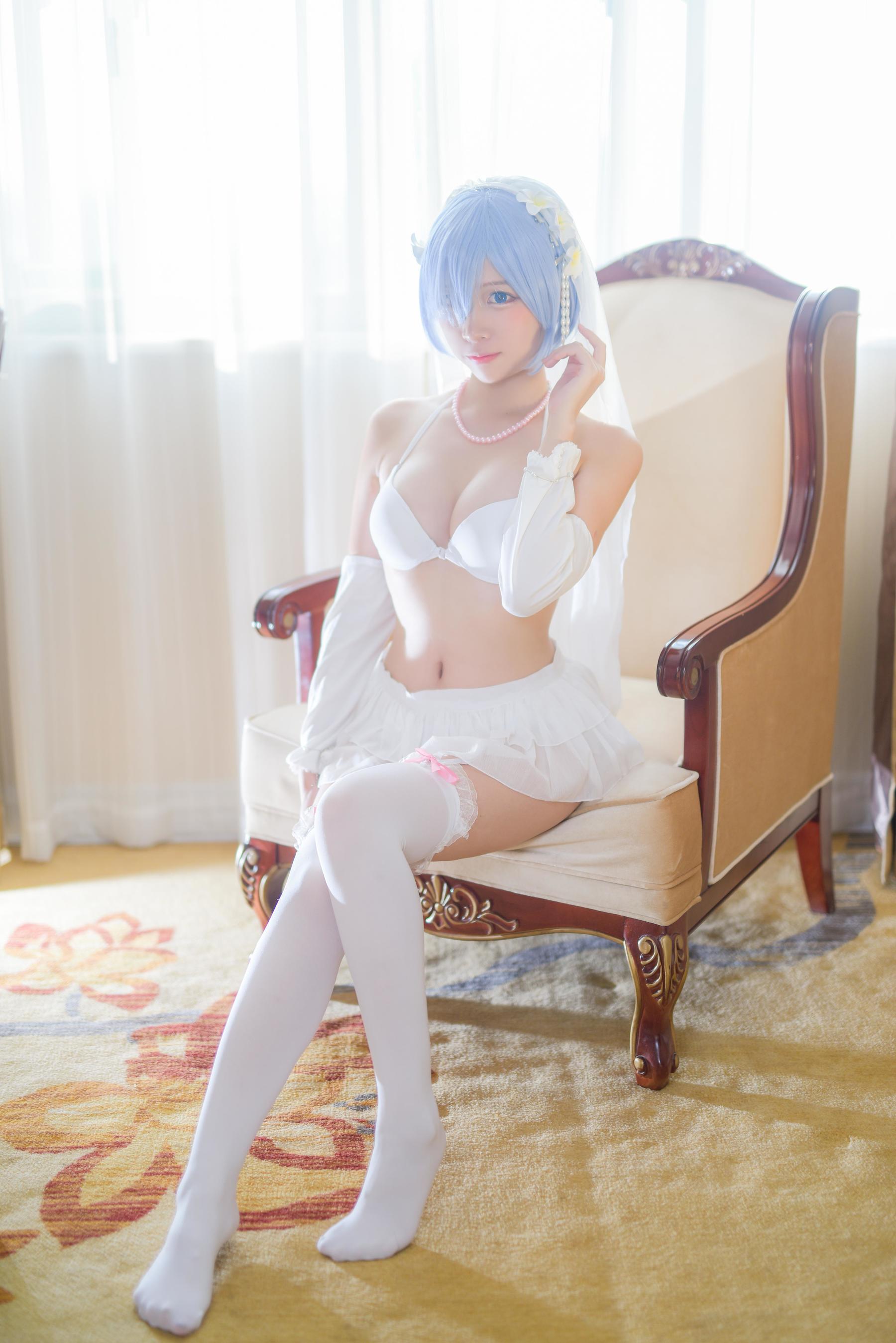 人气Coser二佐Nisa 蕾姆婚纱 [35P]