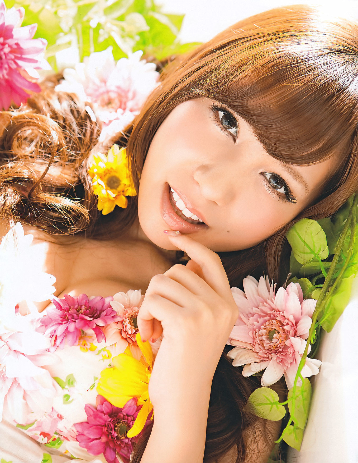 [EX Taishu] 2011年No.11 河西智美 吉木りさ 原幹恵 NMB48 未莉 杉原杏璃 ほしのあき 芹那 [46P]