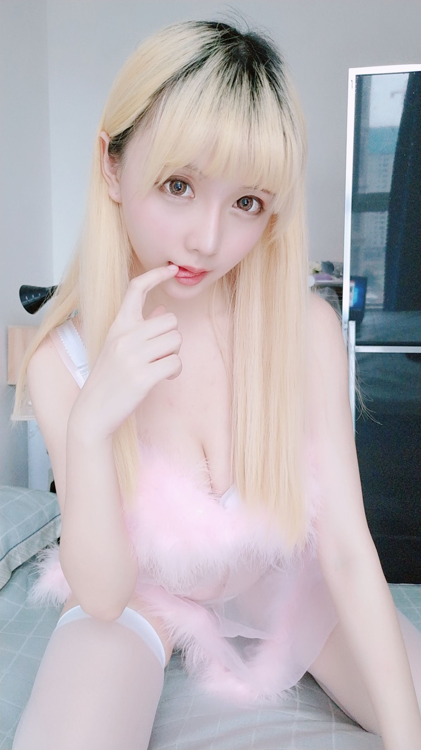 Coser小姐姐星之迟迟 粉红睡衣 [62P]