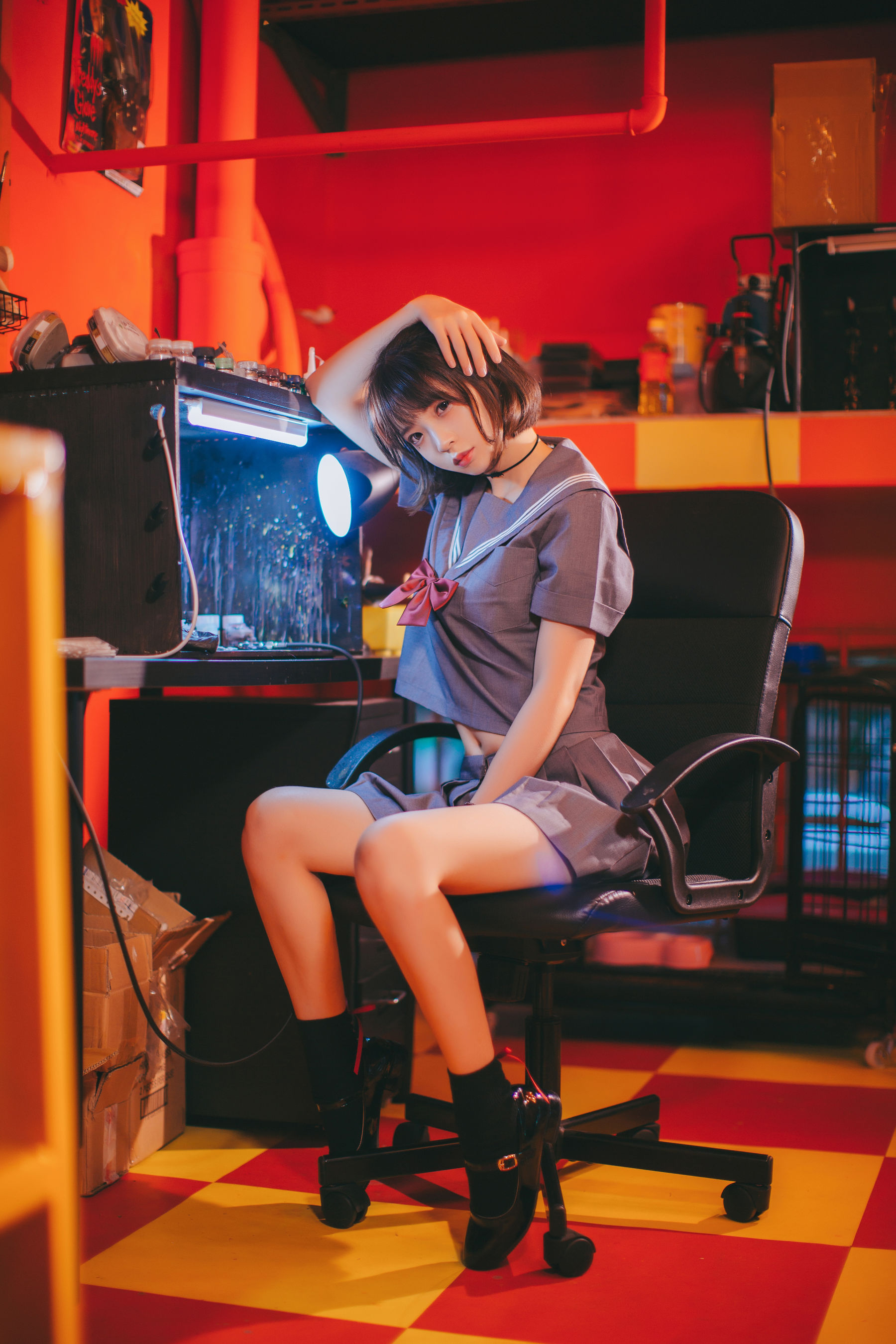[萝莉COS] 疯猫ss《被囚禁的少女》 [44P]