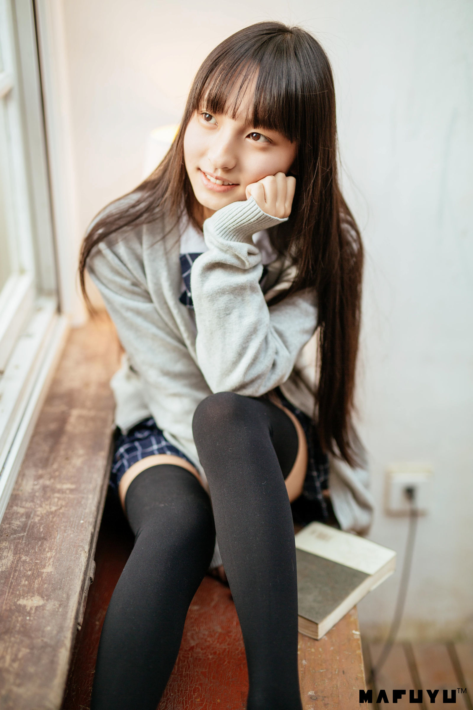 [萝莉COS] 神楽板真冬 JK学生系列套图 [47P]