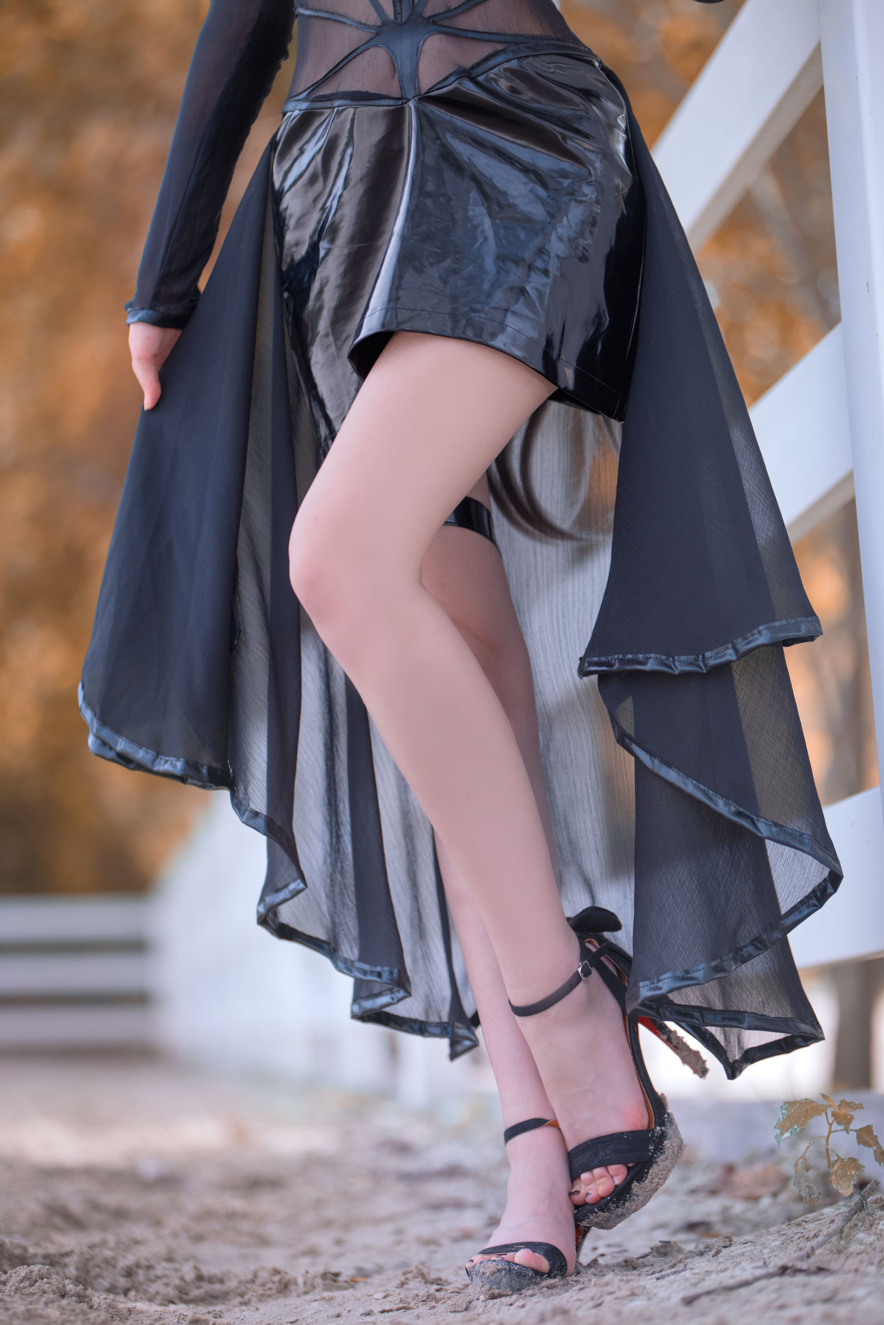 COS妹子仙九Airi – 黑贞马会 [18P]