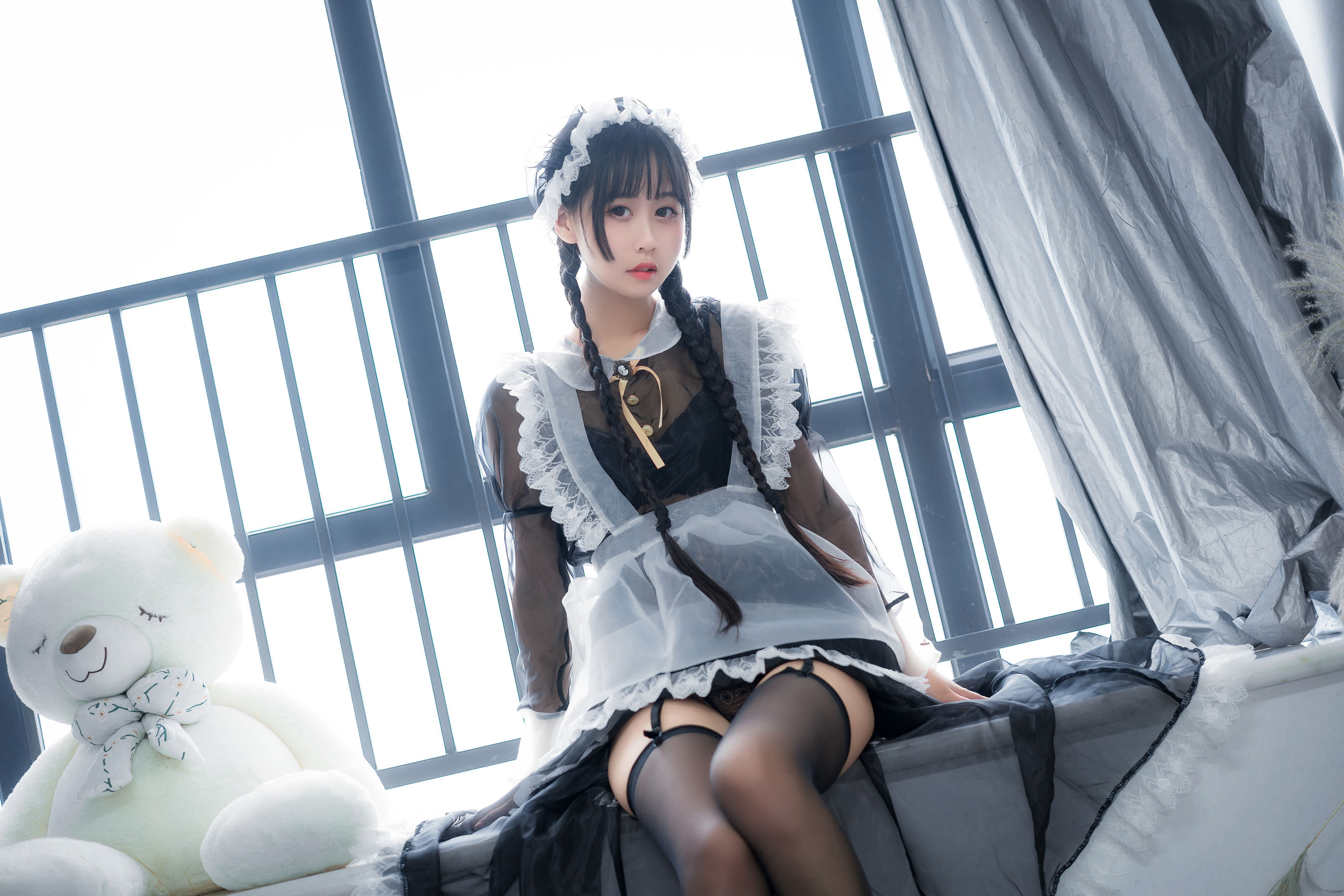 阳光美少女萌芽儿o0 – 透明女仆2 [27P]