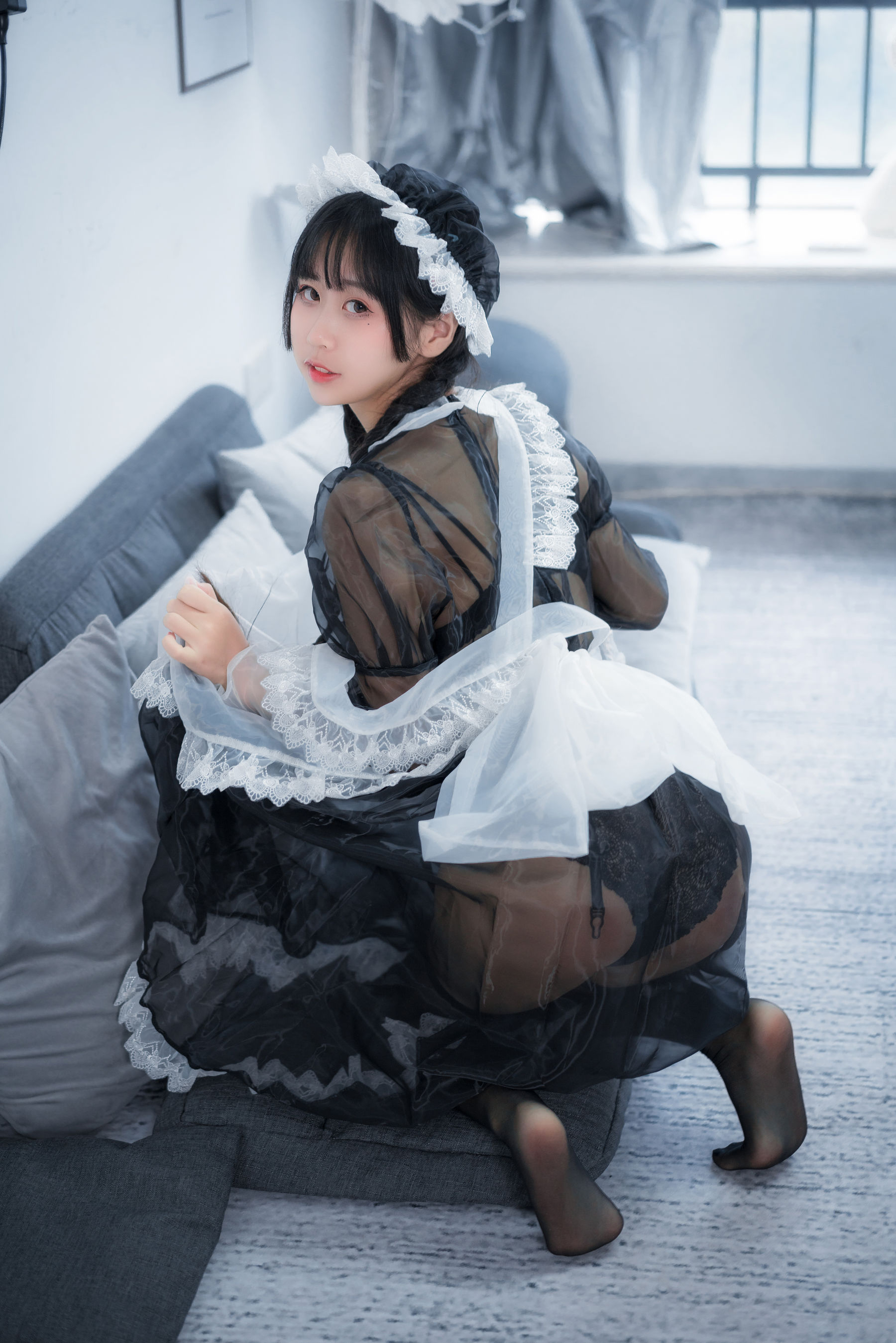 阳光美少女萌芽儿o0 – 透明女仆2 [27P]