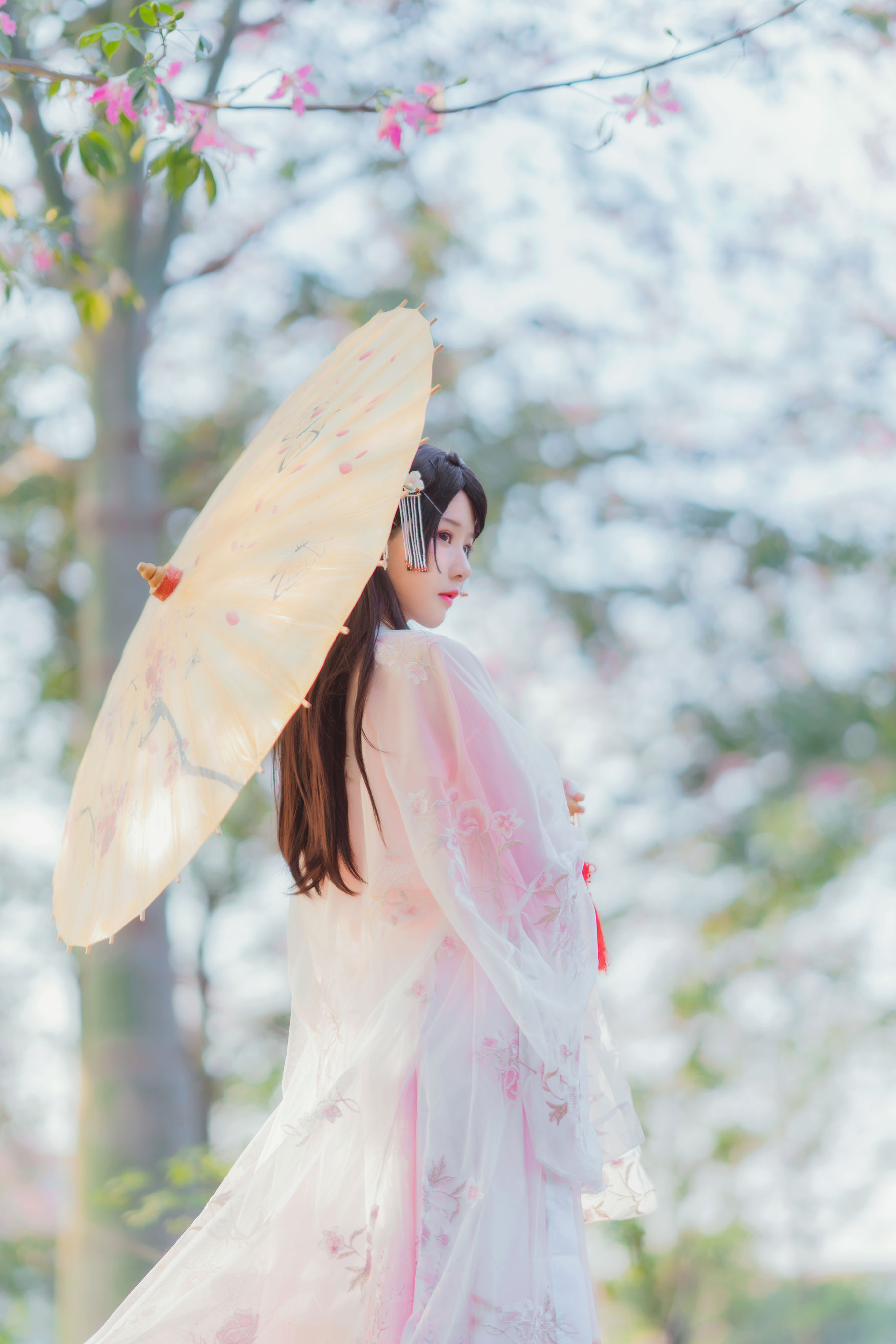 桜桃喵 – 温柔之汉服桃花 [15P]