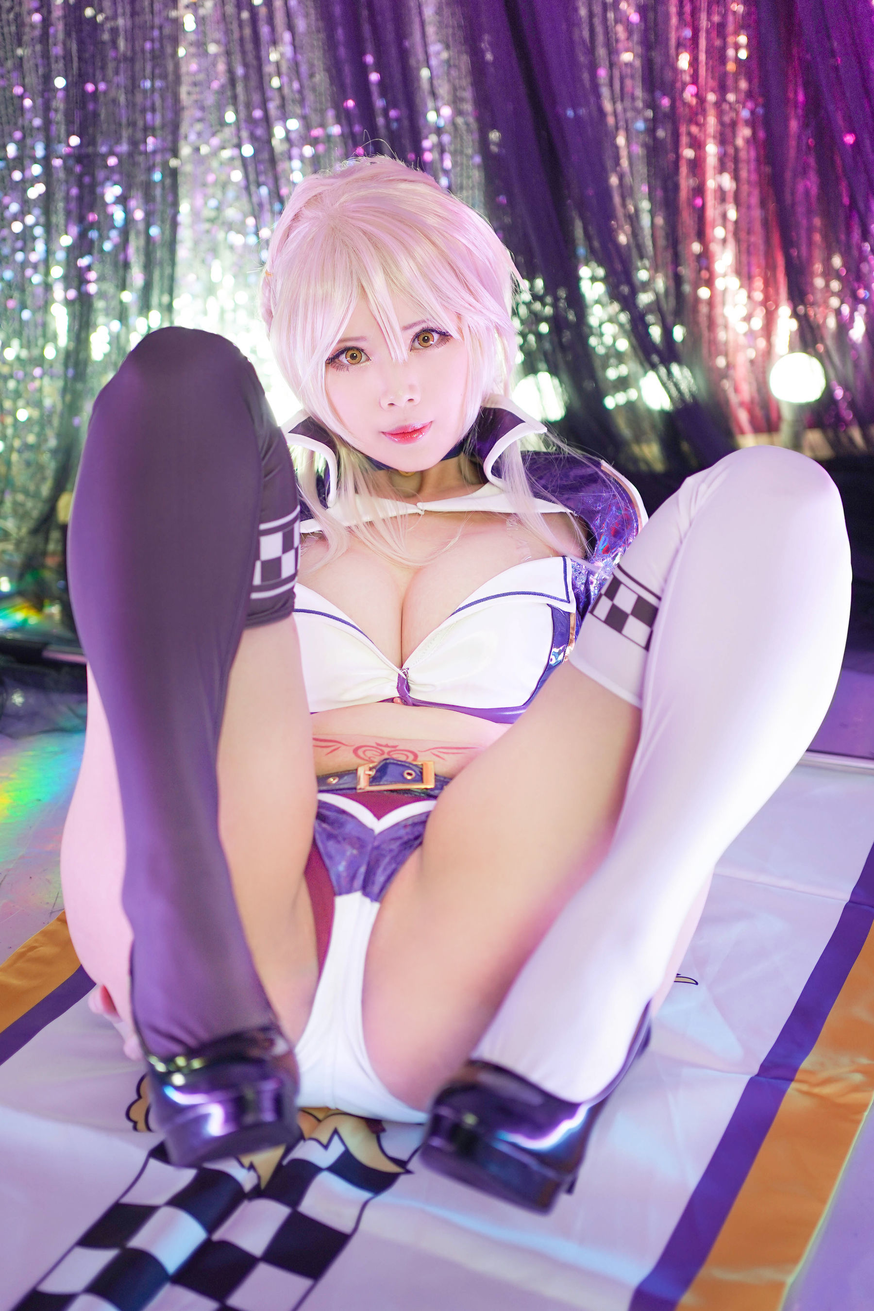 Coser萱-KaYa – 阿尔托莉雅 赛车 [15P]