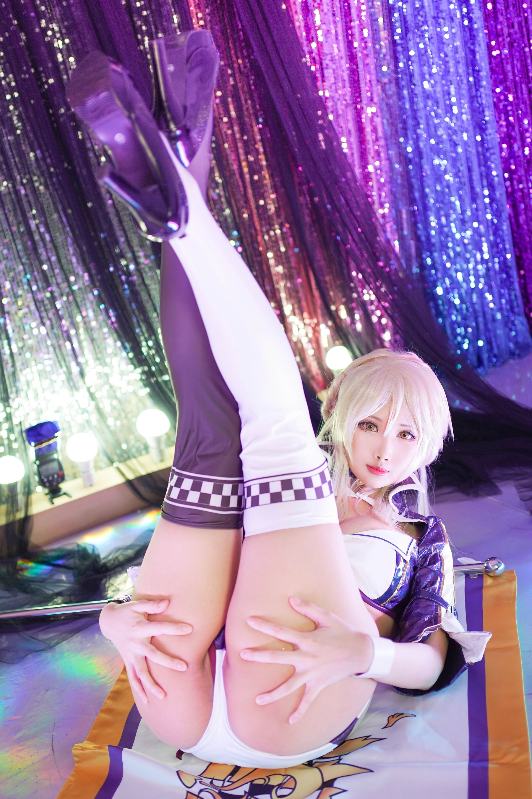 Coser萱-KaYa – 阿尔托莉雅 赛车 [15P]