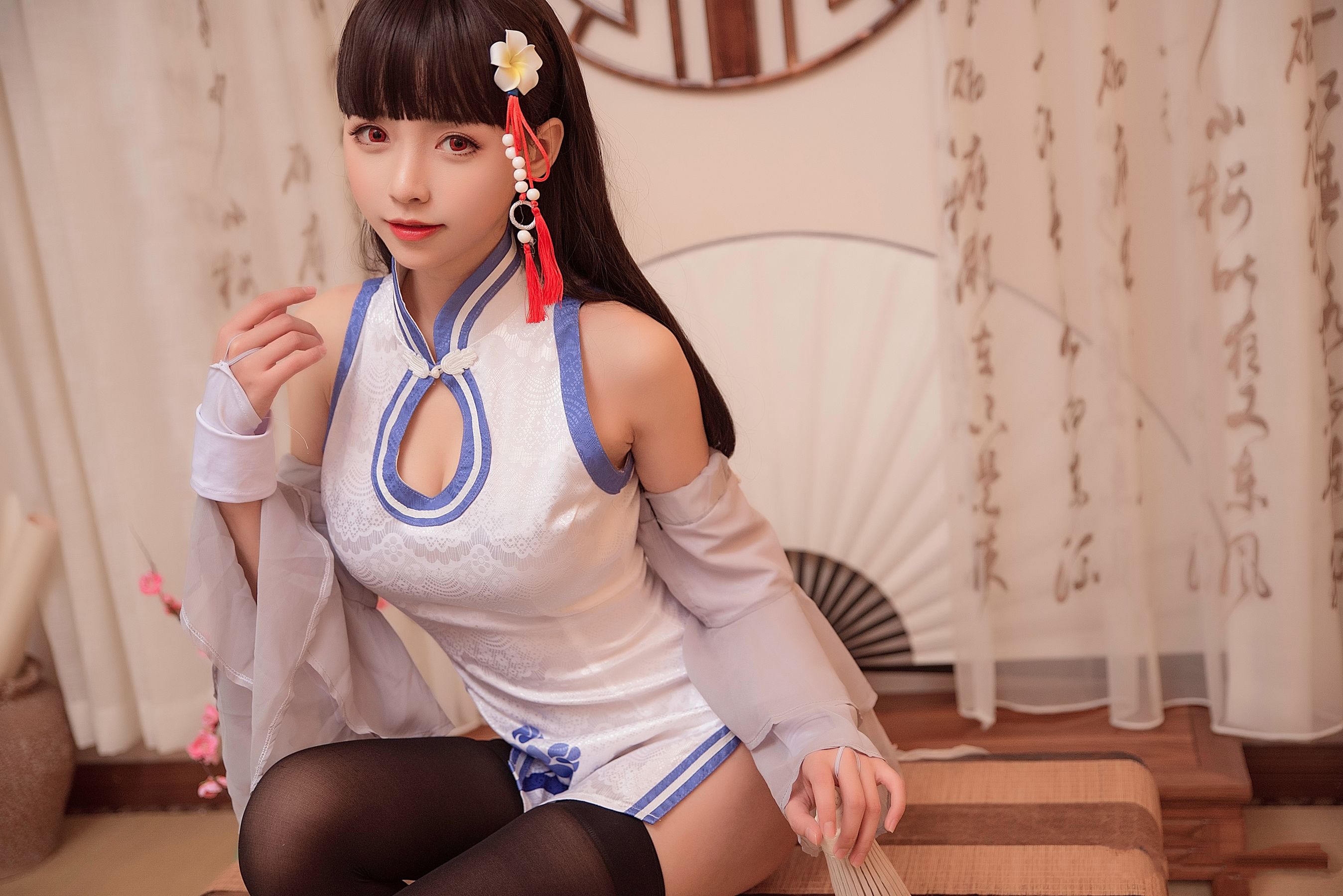 动漫博主大大卷卷小卷 – 黑丝旗袍 [8P]