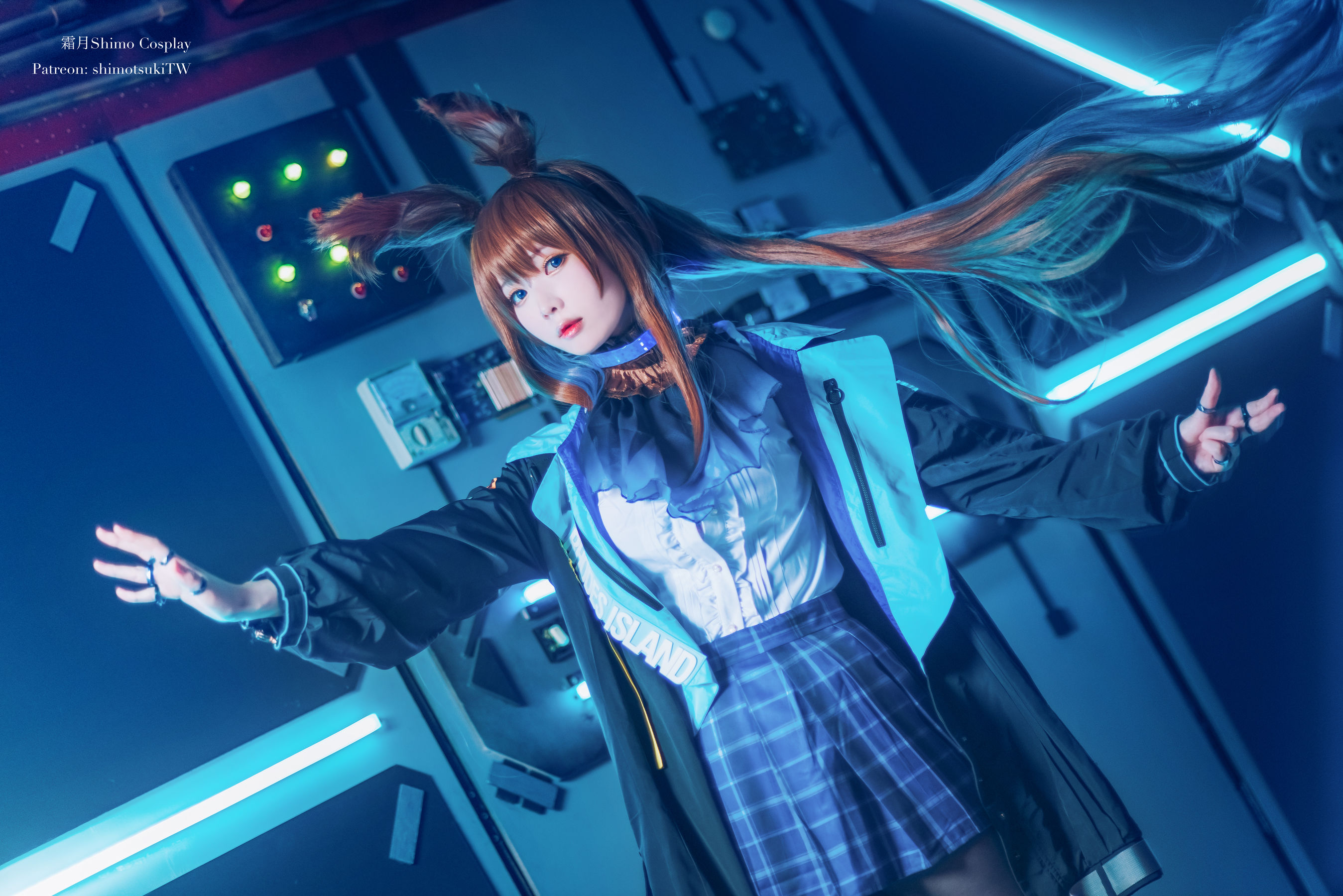 微博妹纸霜月shimo – 明日方舟 阿米娅 [18P]