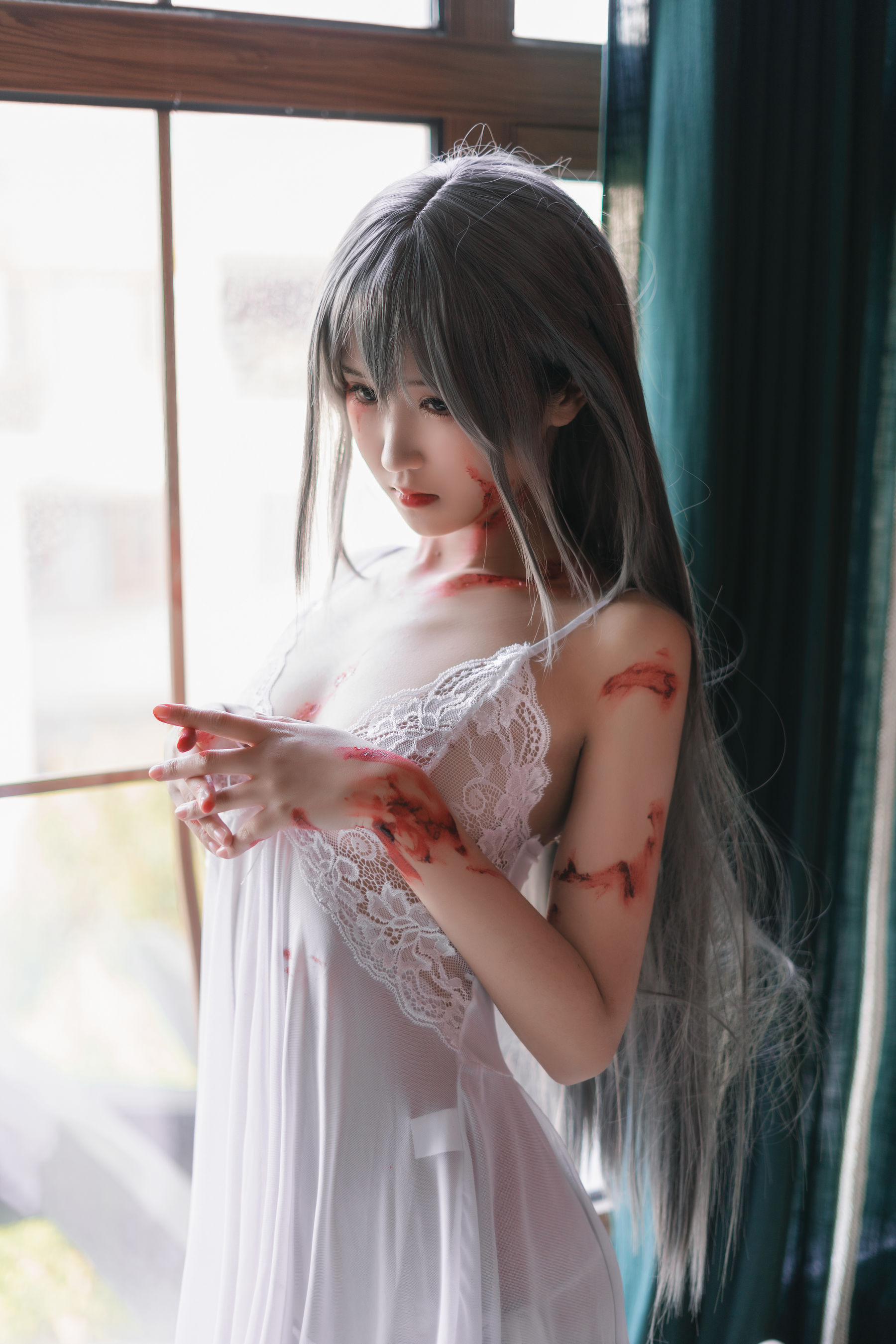 微博妹子三度_69 – 希尔薇 [20P]