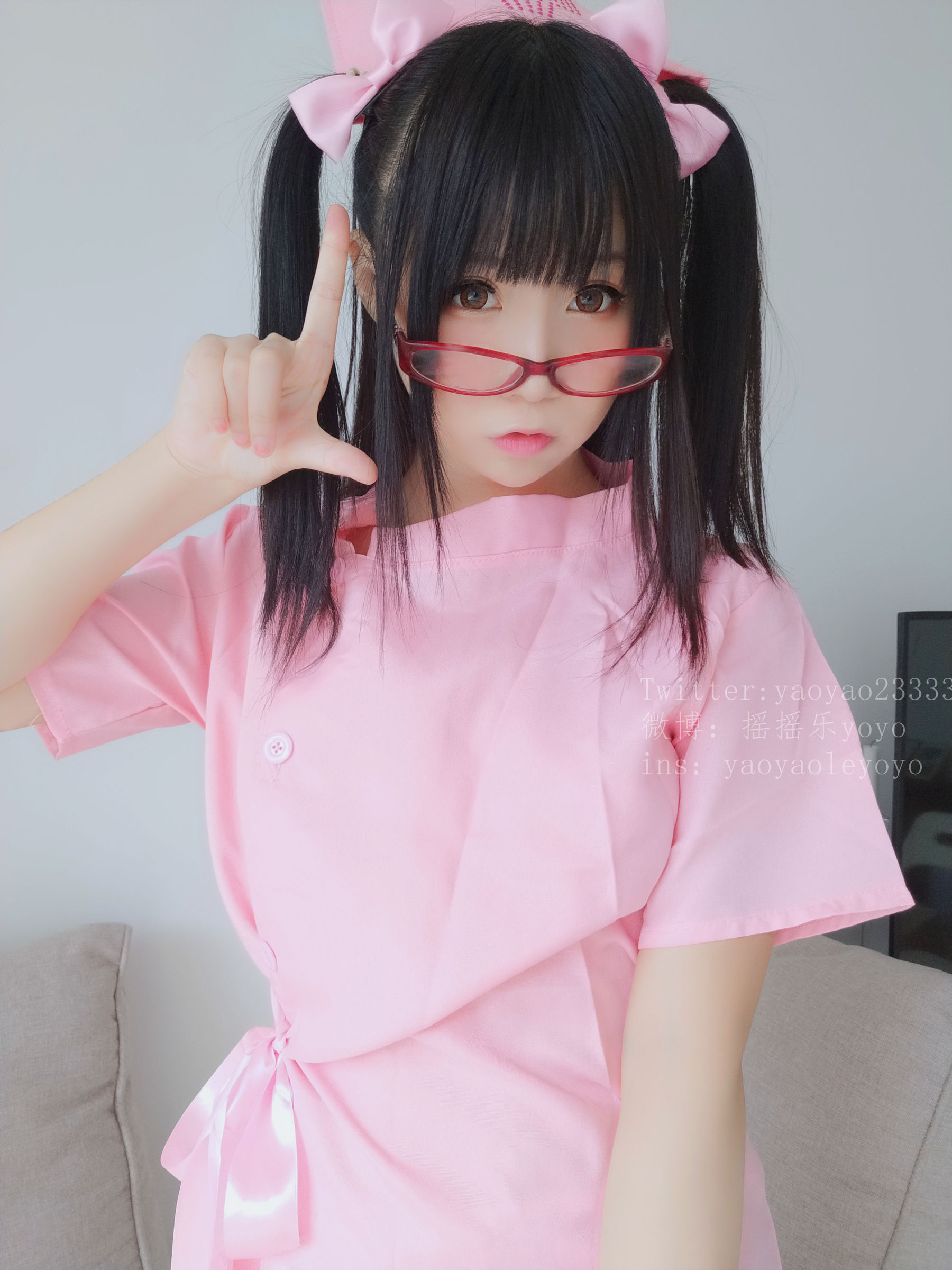 萌妹子Coser摇摇乐yoyo 可爱粉色护士 [101P]