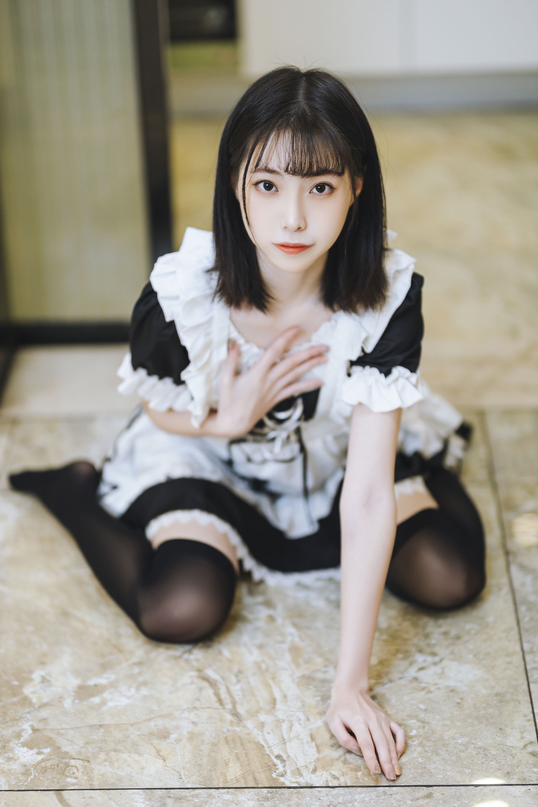 许岚(叁月life) – 短裙女仆 [40P]