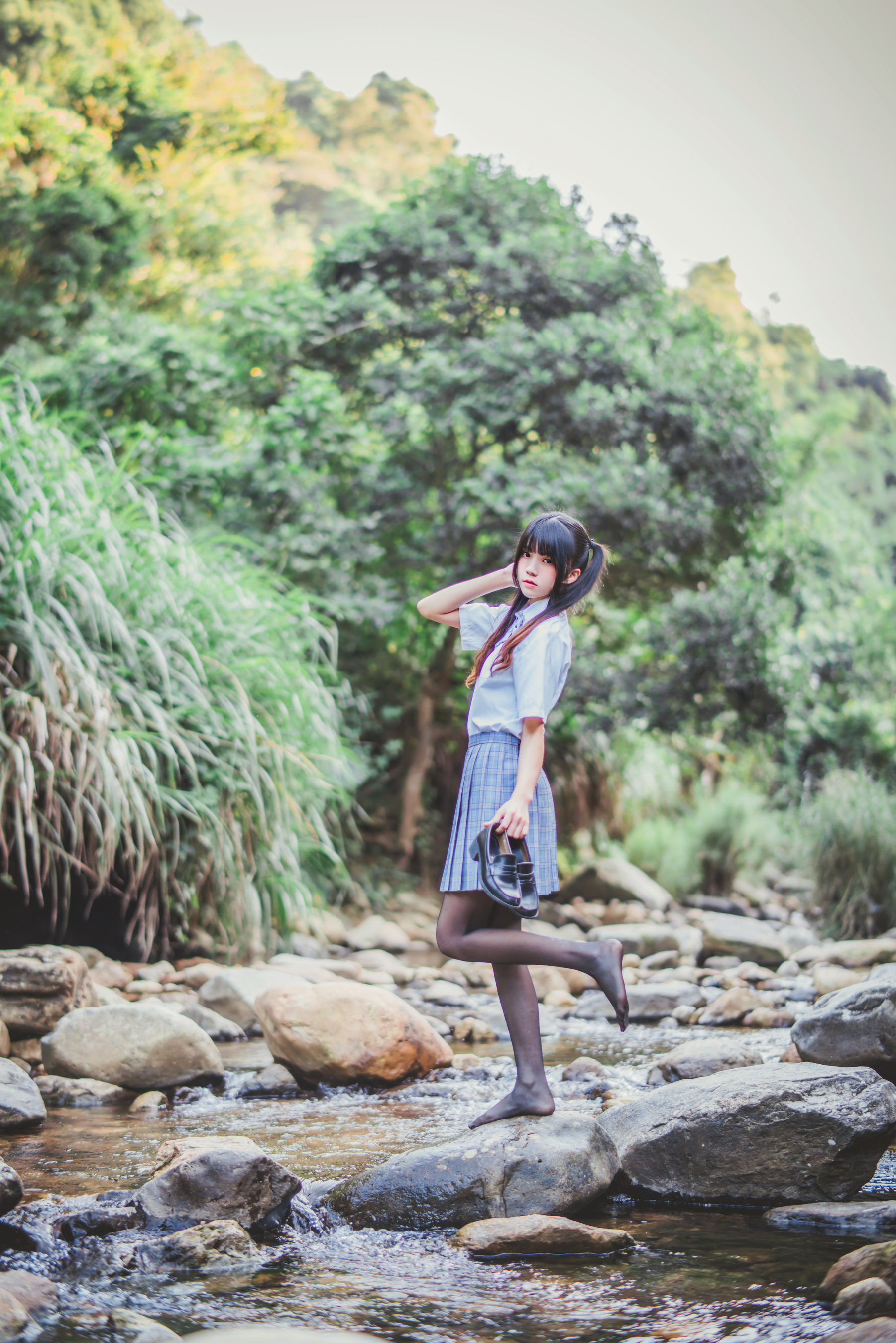 [萝莉COS] 桜桃喵《校服少女COSPLAY湿身系列》 [75P]
